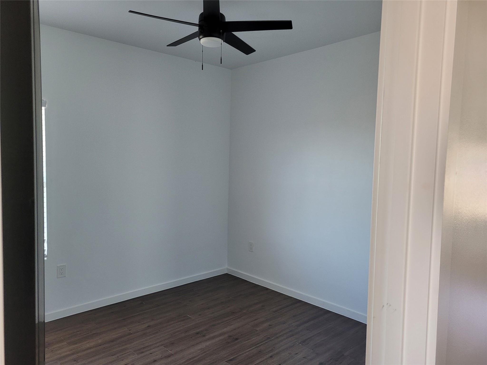 577 County Road 422 Rd, Stockdale, TX 78160