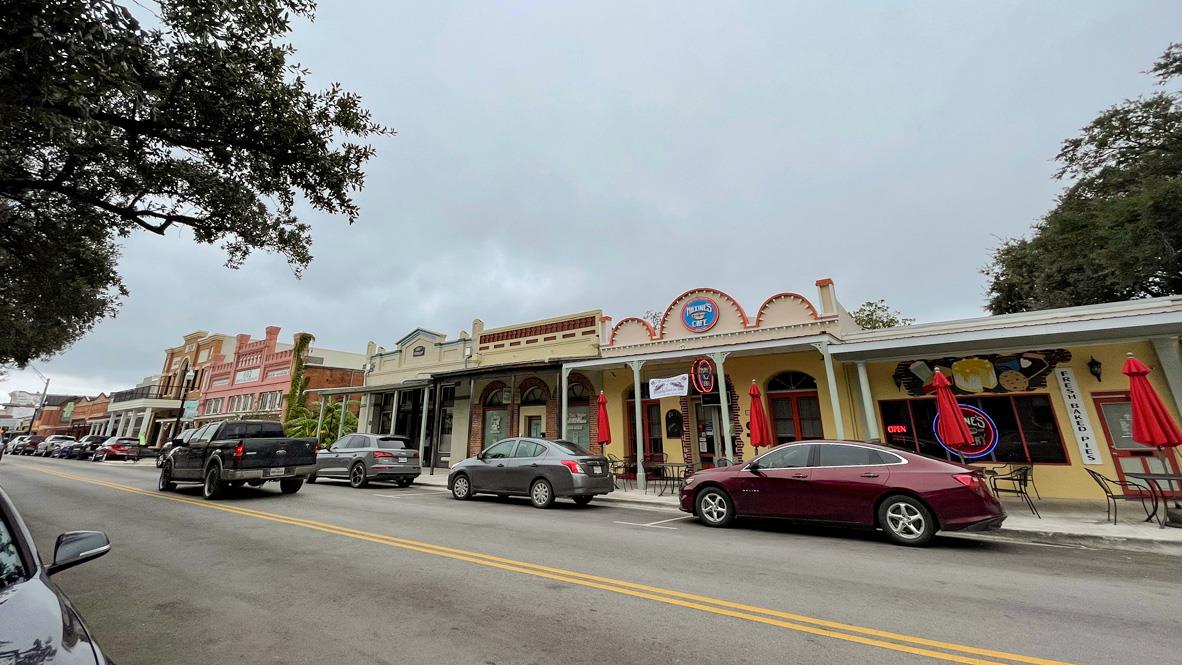 306 CONSTANZA Trl, Bastrop, TX 78602