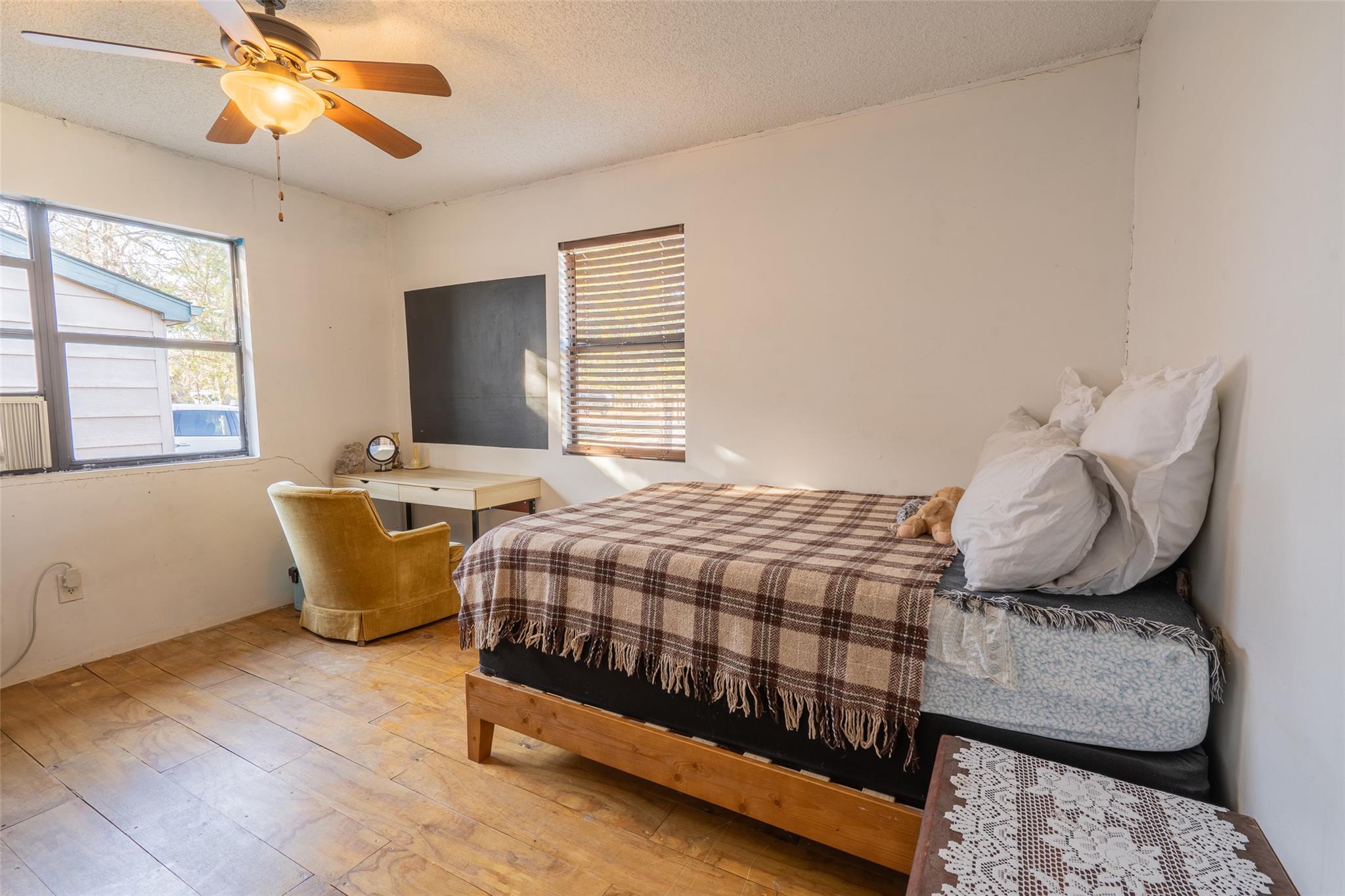 145 Buffalo Run, Smithville, TX 78957