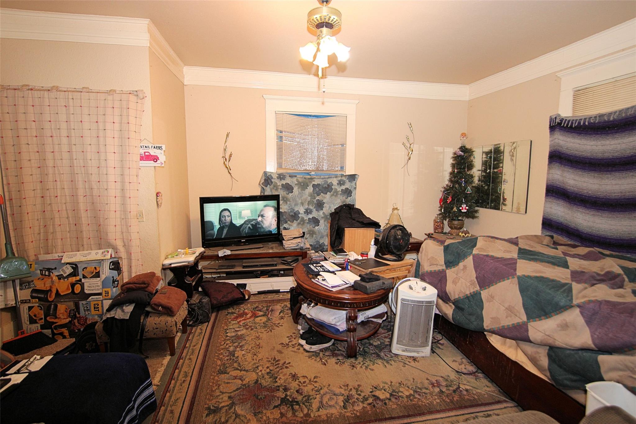 402 Trinity St, Lockhart, TX 78644