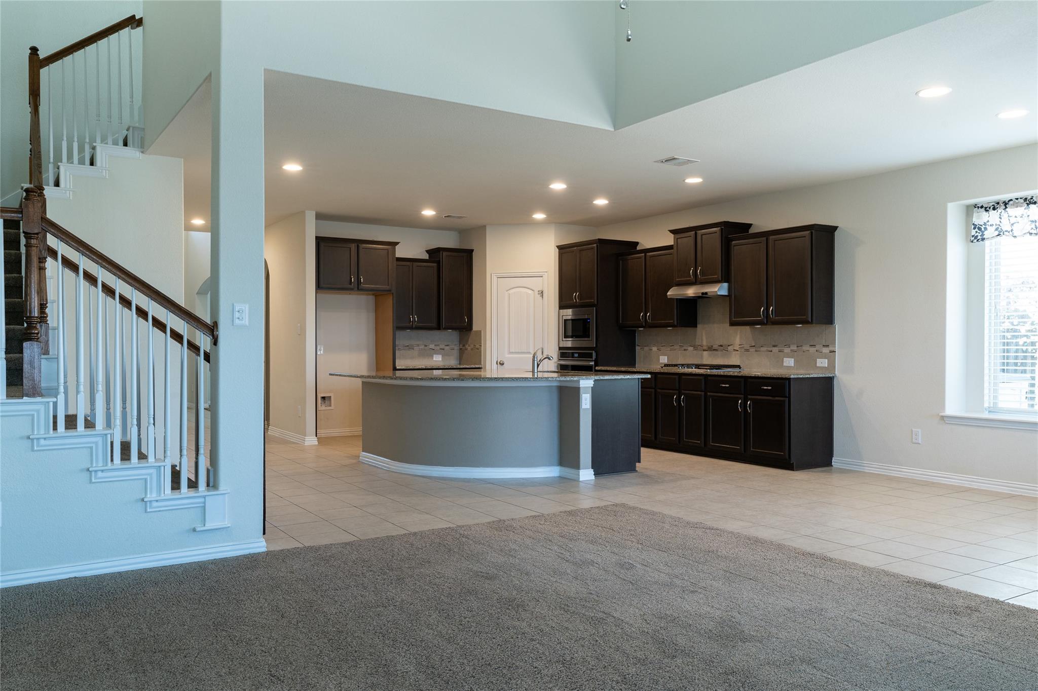 634 Blossom Valley Strm, Buda, TX 78610