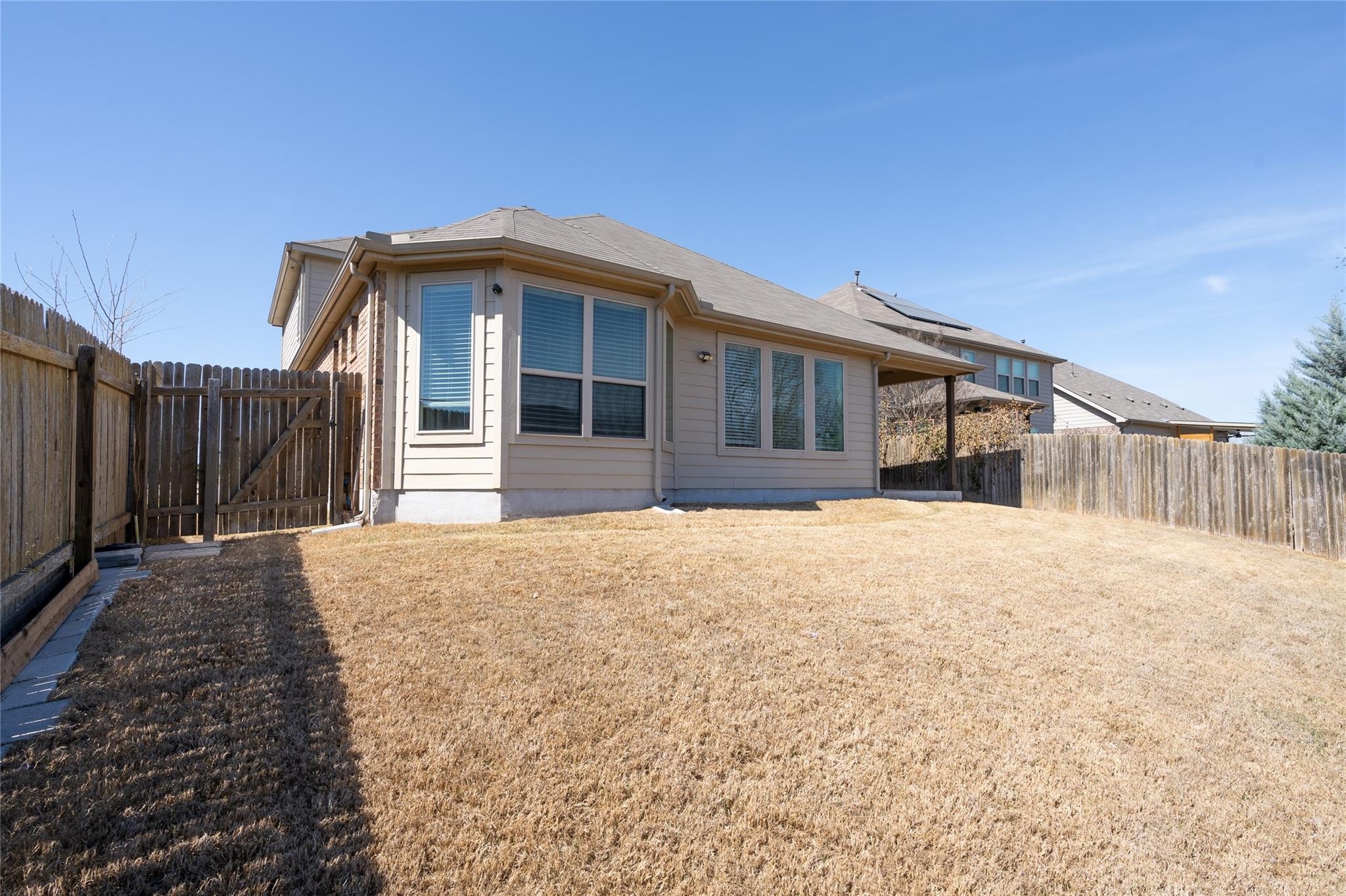 634 Blossom Valley Strm, Buda, TX 78610