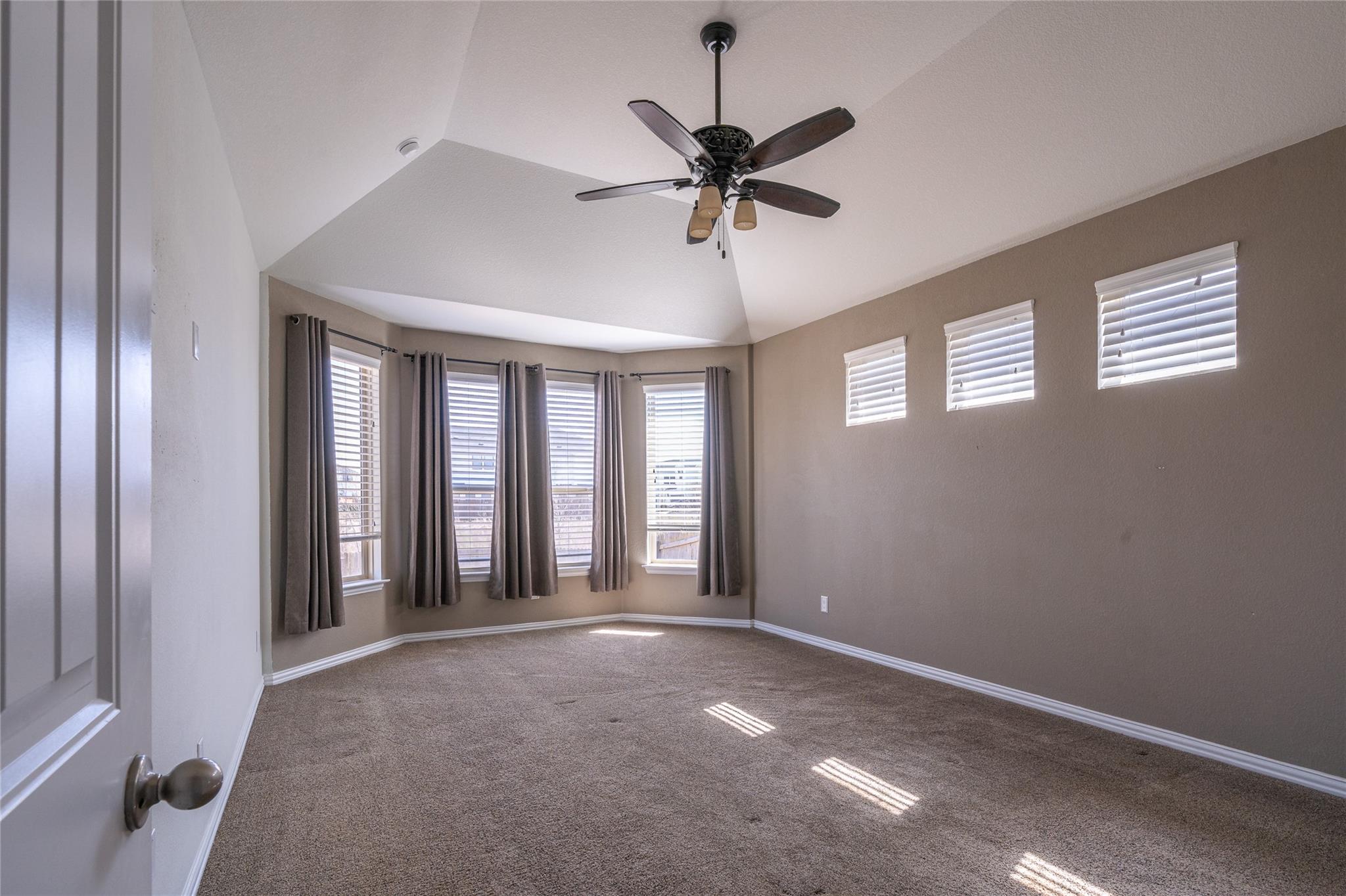 634 Blossom Valley Strm, Buda, TX 78610