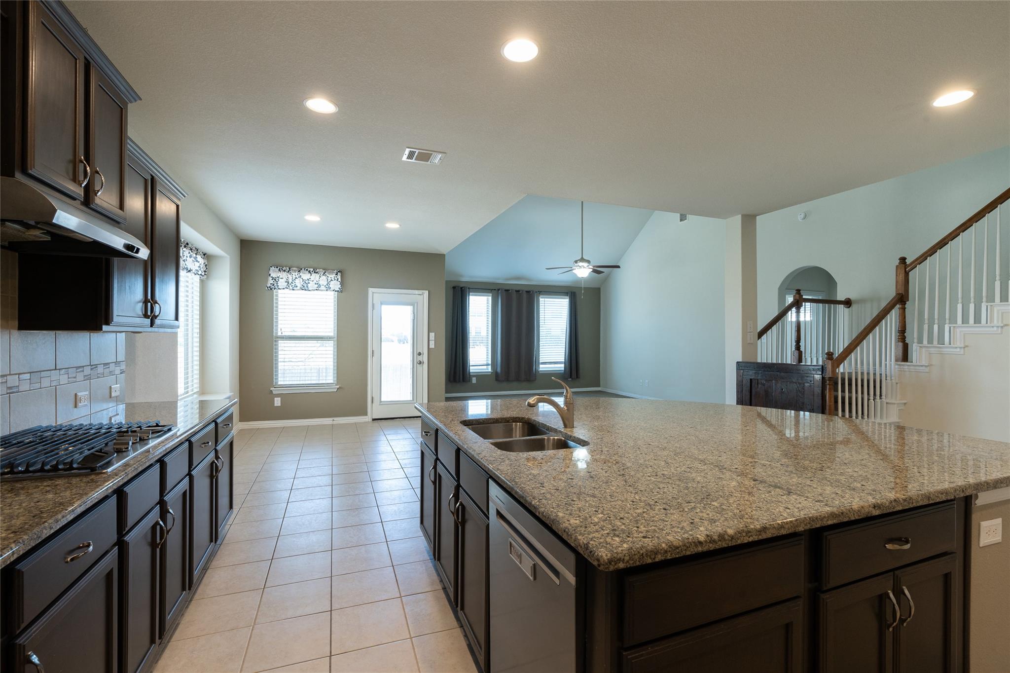 634 Blossom Valley Strm, Buda, TX 78610