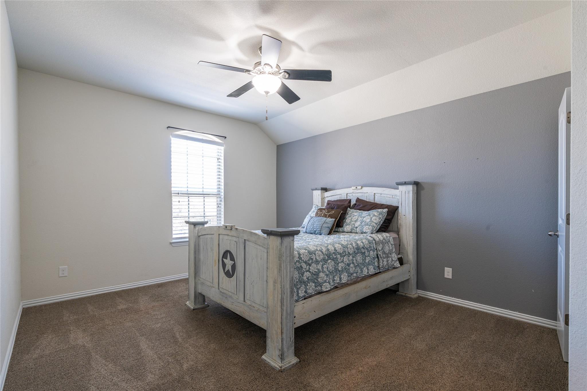 634 Blossom Valley Strm, Buda, TX 78610