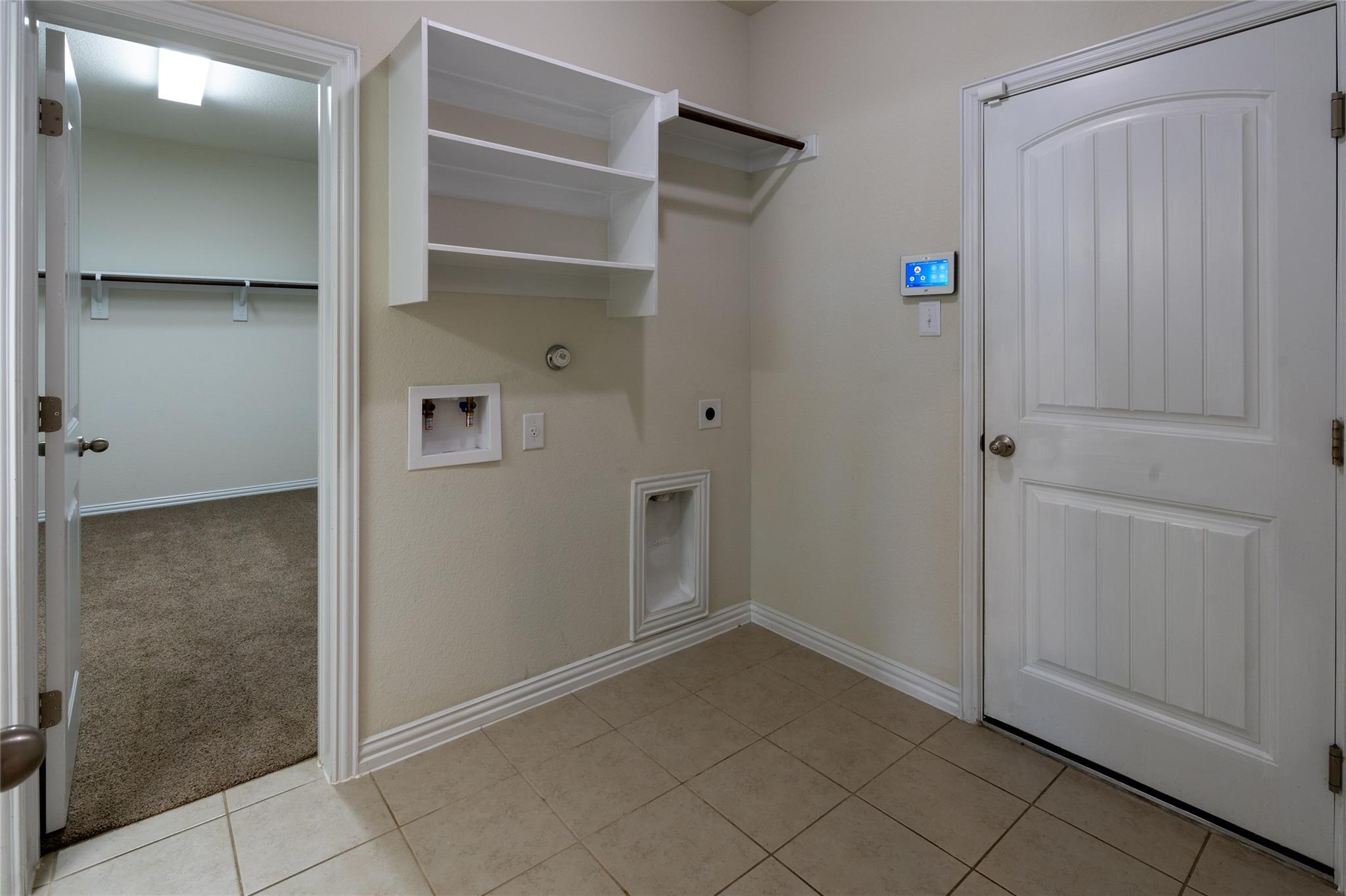 634 Blossom Valley Strm, Buda, TX 78610