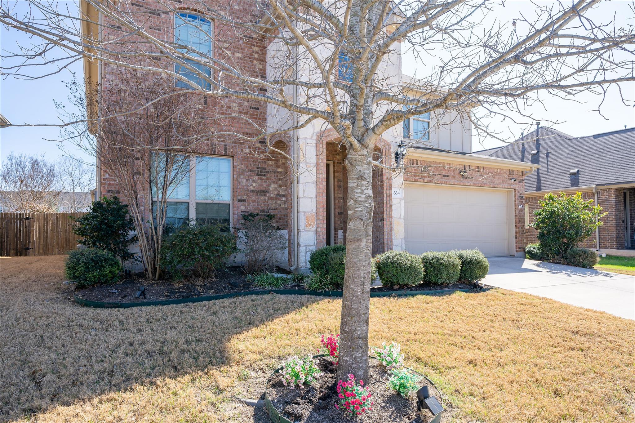 634 Blossom Valley Strm, Buda, TX 78610