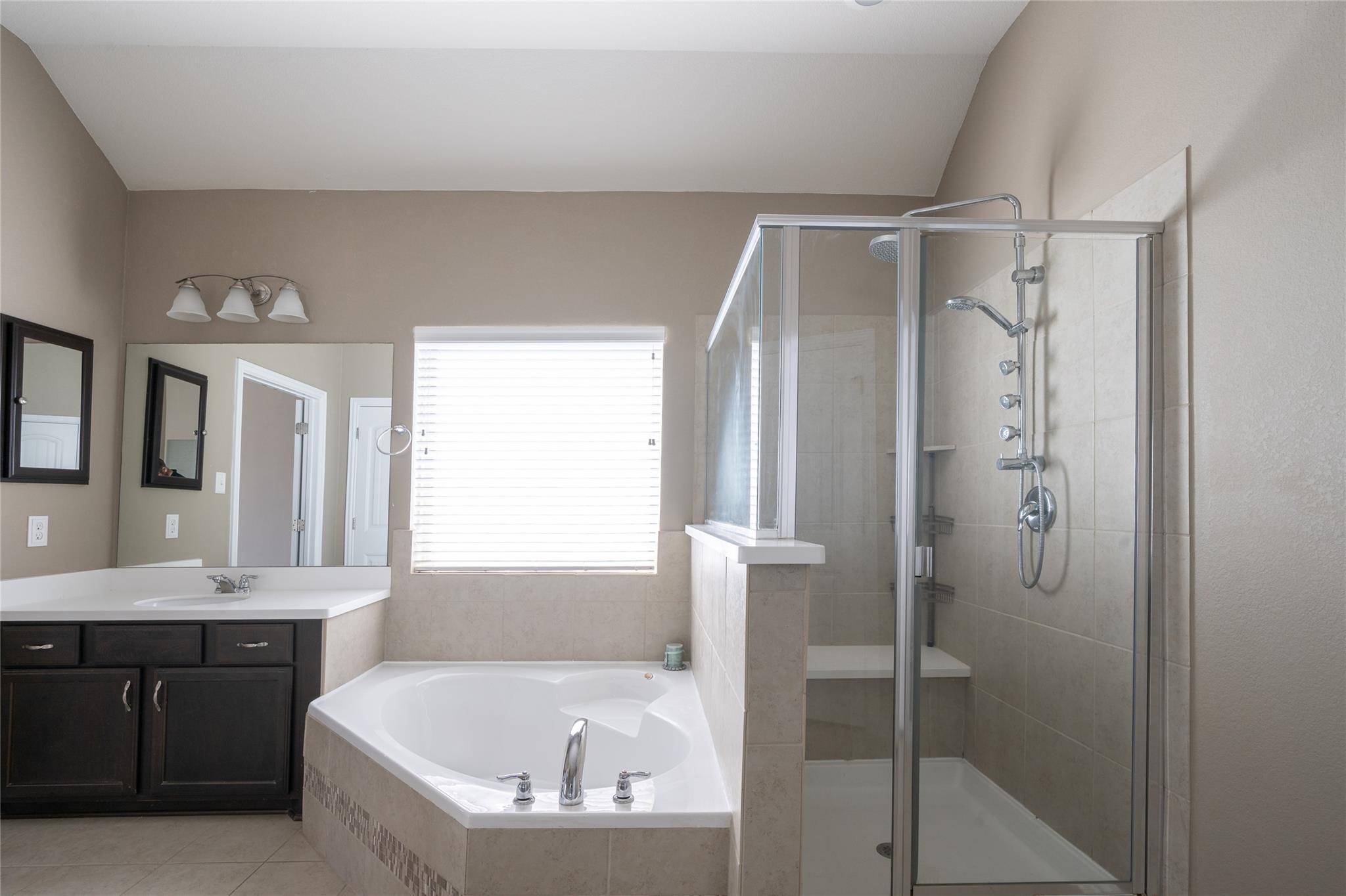 634 Blossom Valley Strm, Buda, TX 78610