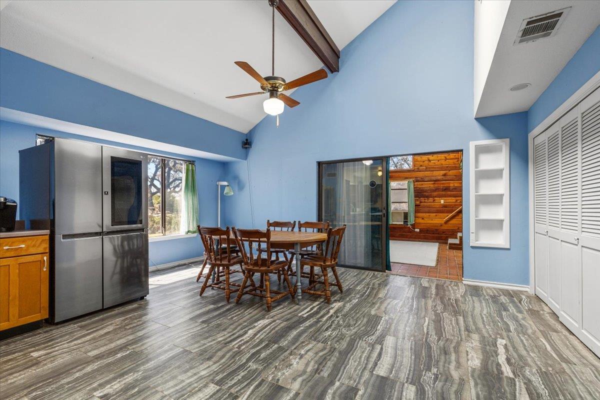 280 Cole Dr, Liberty Hill, TX 78642