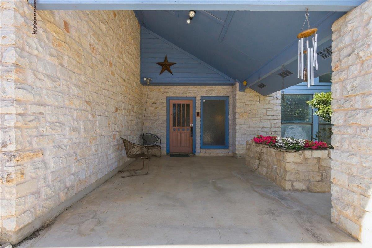 280 Cole Dr, Liberty Hill, TX 78642