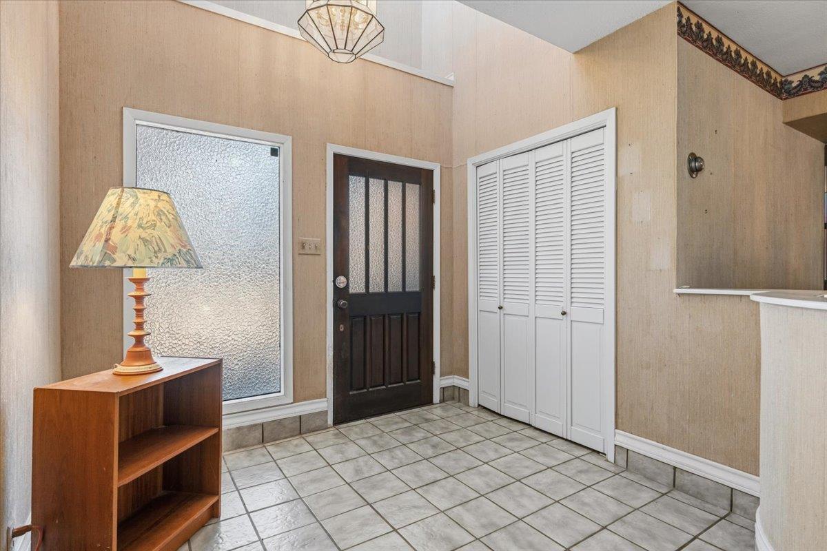 280 Cole Dr, Liberty Hill, TX 78642