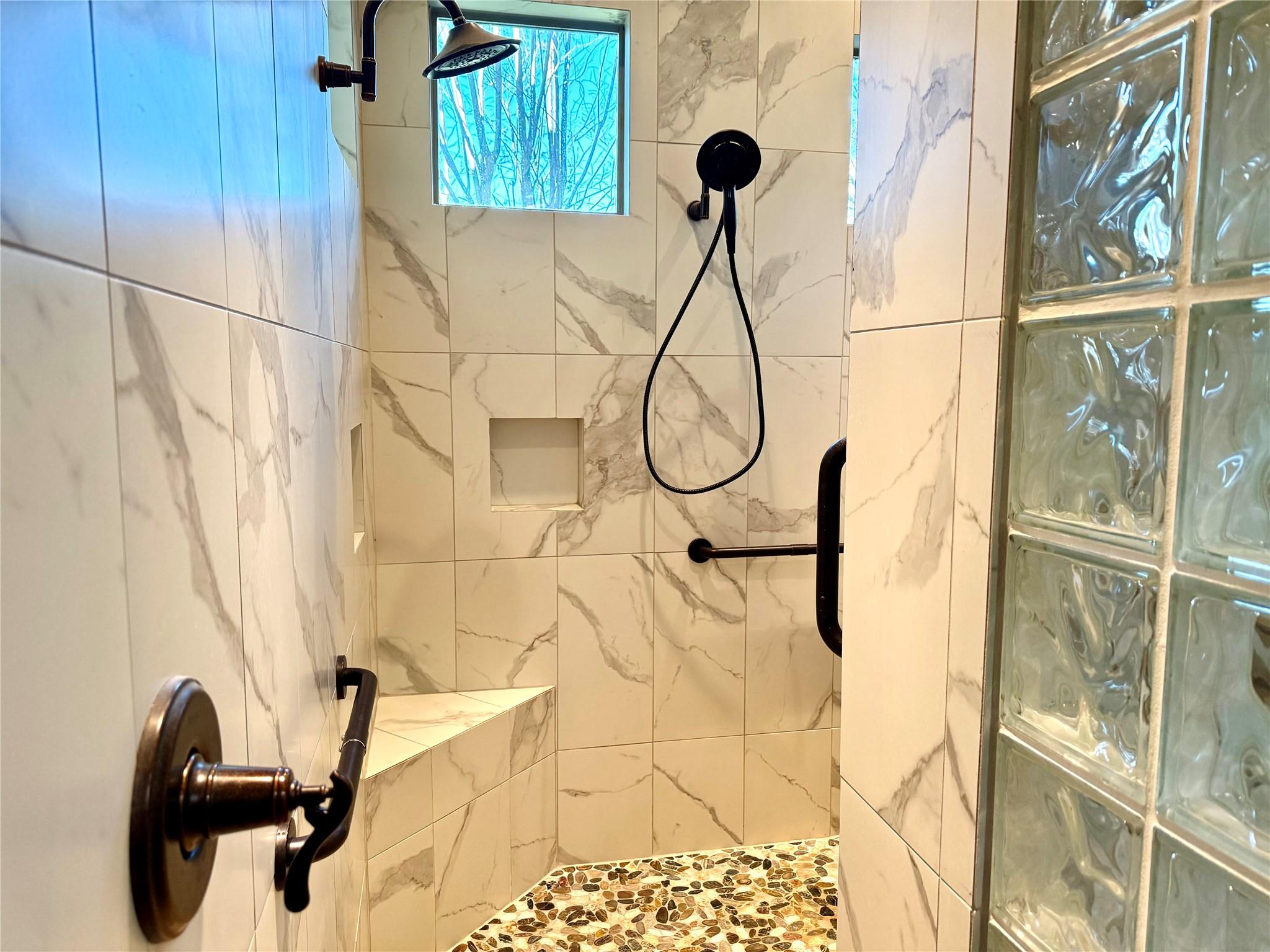 831 Southriver Rd, Wimberley, TX 78676