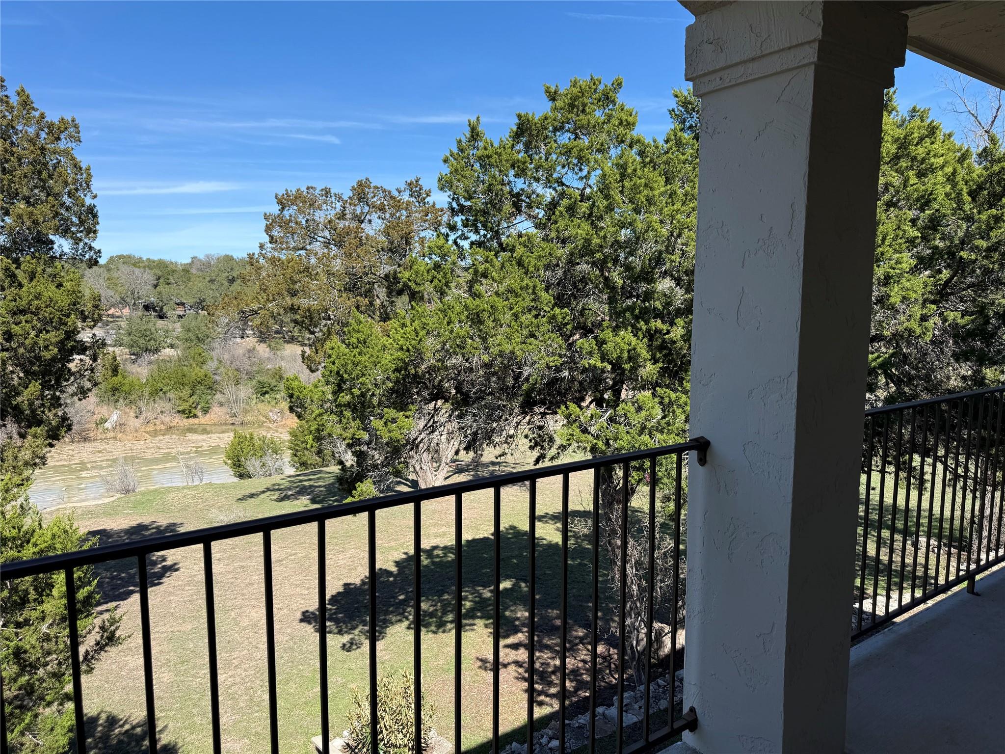 831 Southriver Rd, Wimberley, TX 78676