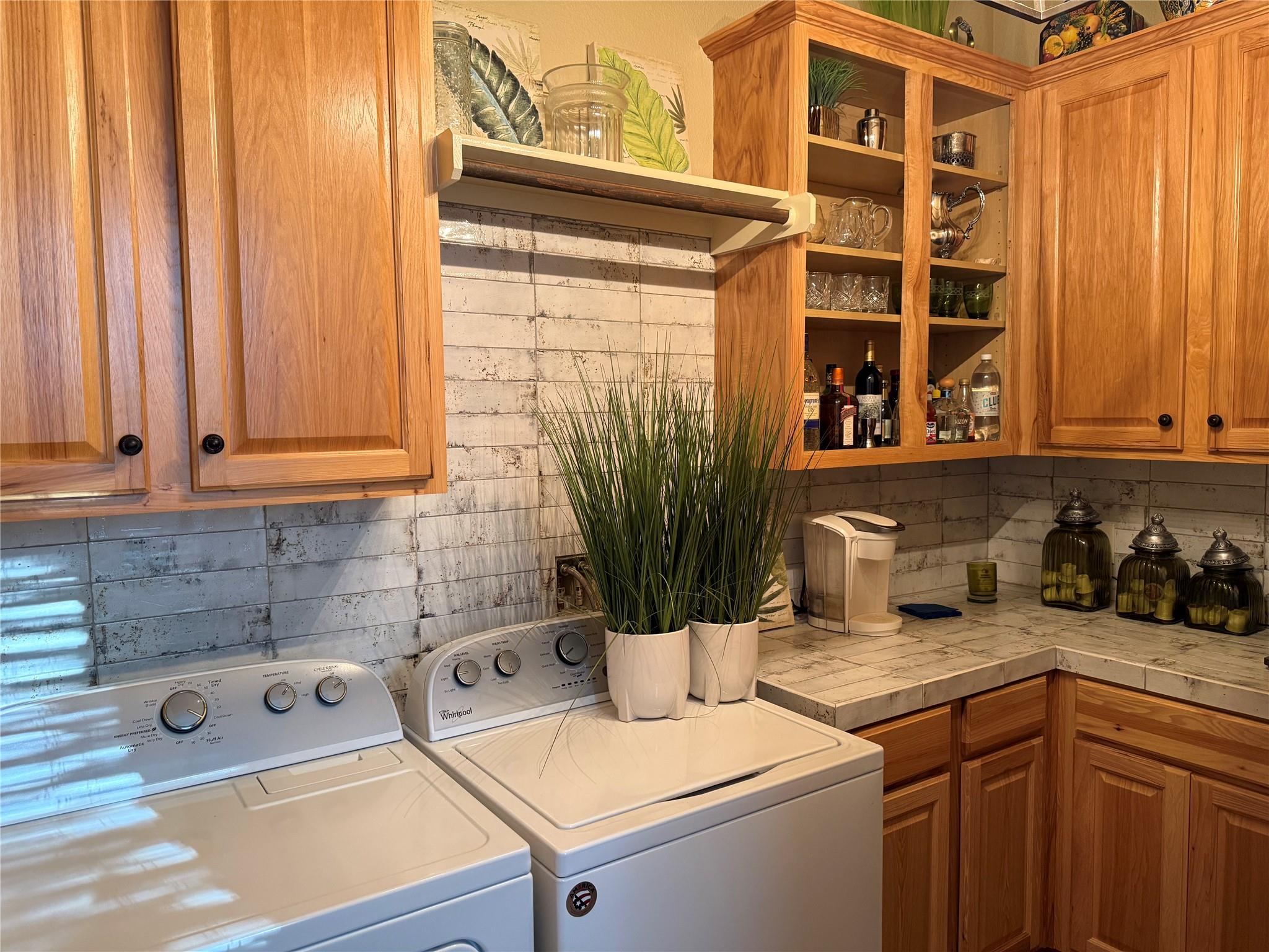 831 Southriver Rd, Wimberley, TX 78676