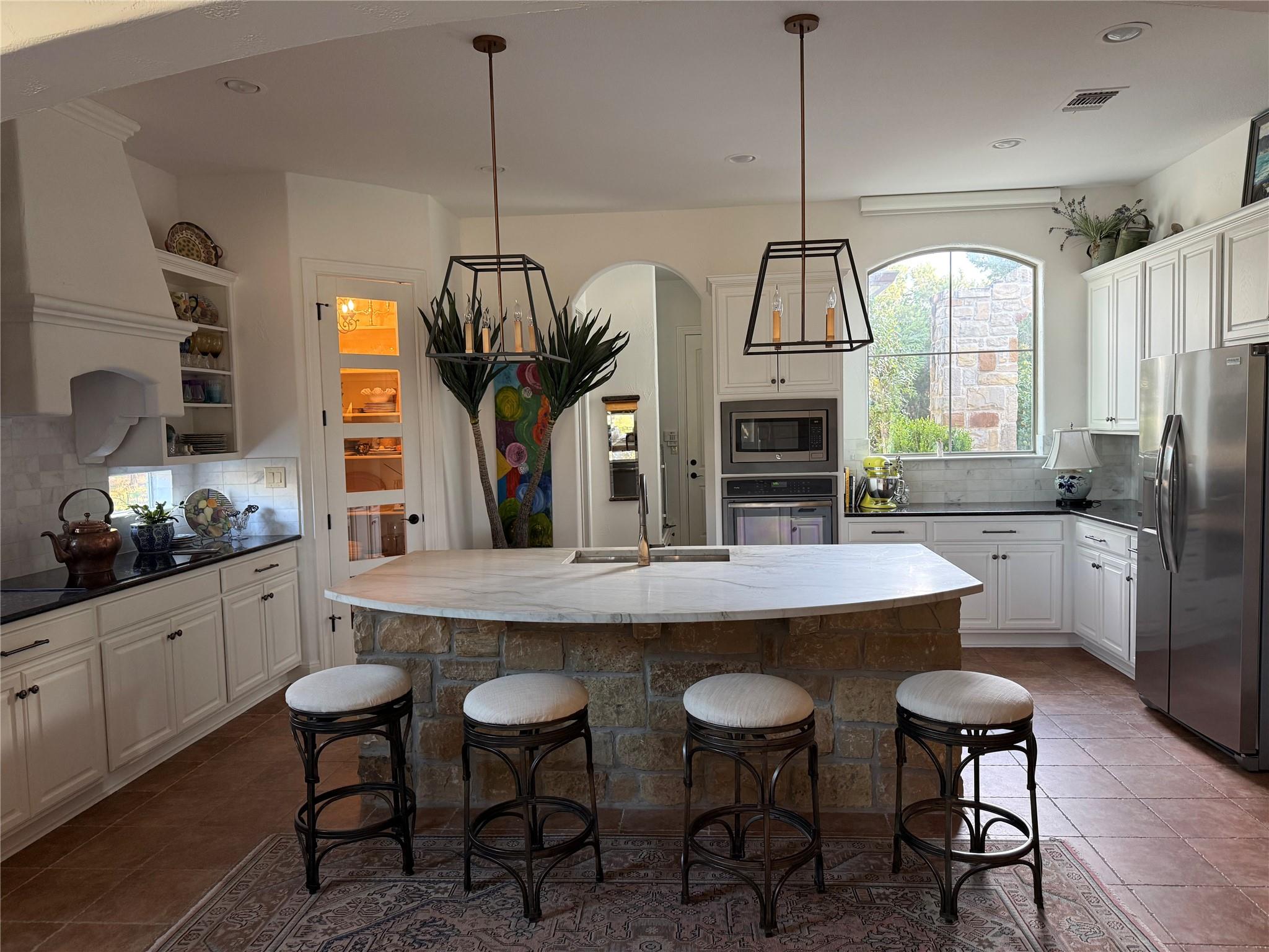 831 Southriver Rd, Wimberley, TX 78676