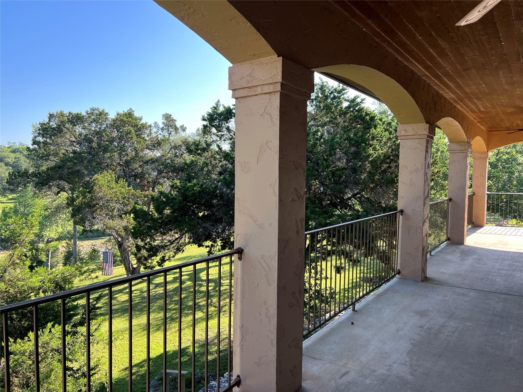 831 Southriver Rd, Wimberley, TX 78676