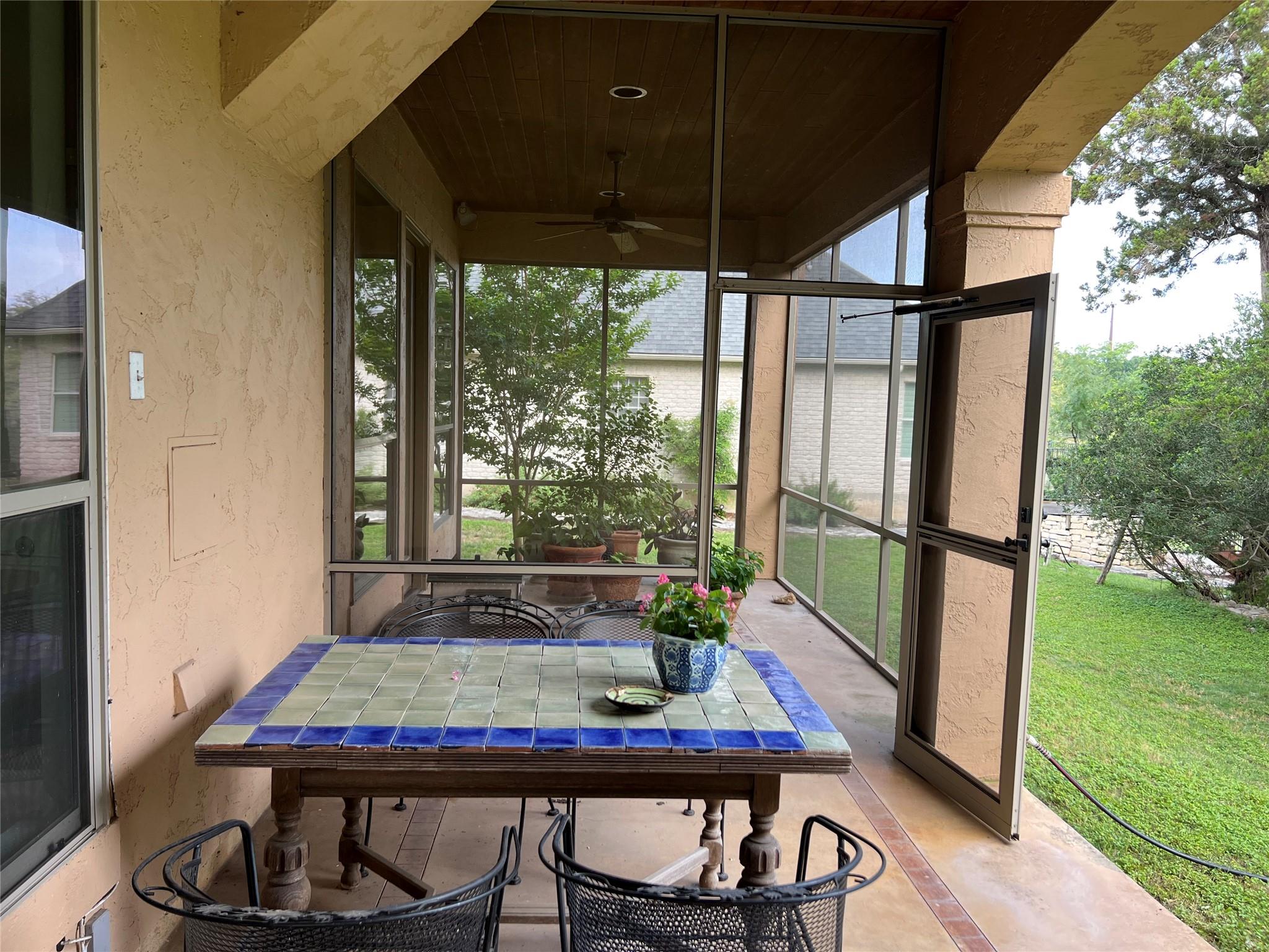 831 Southriver Rd, Wimberley, TX 78676