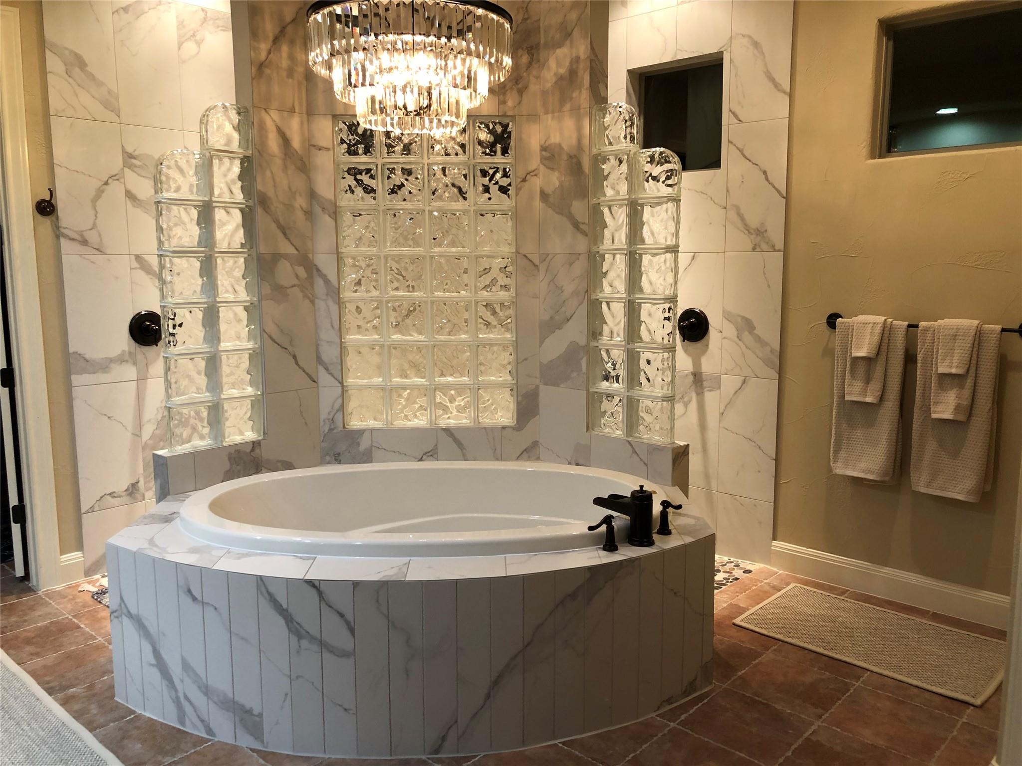 831 Southriver Rd, Wimberley, TX 78676