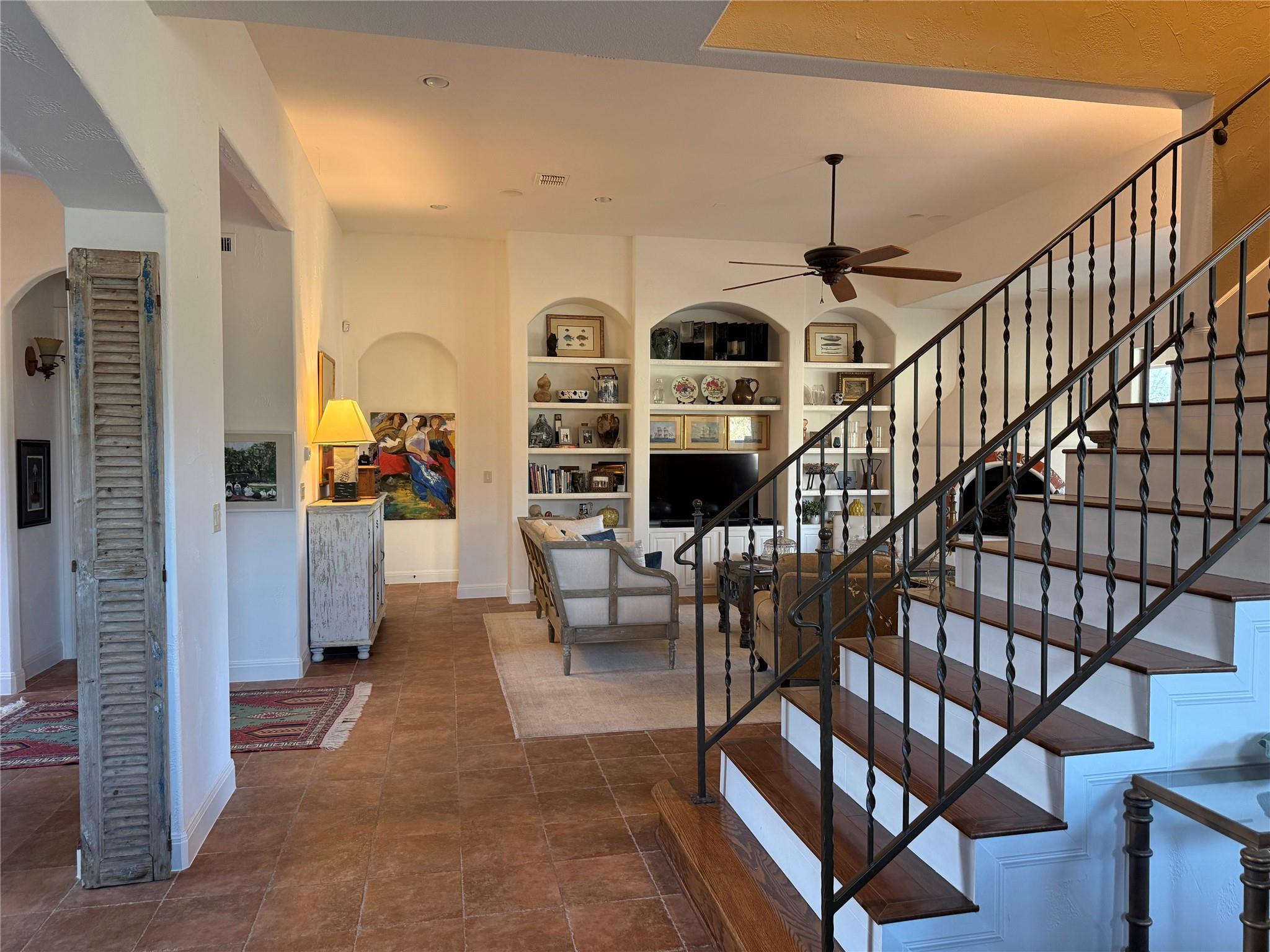 831 Southriver Rd, Wimberley, TX 78676