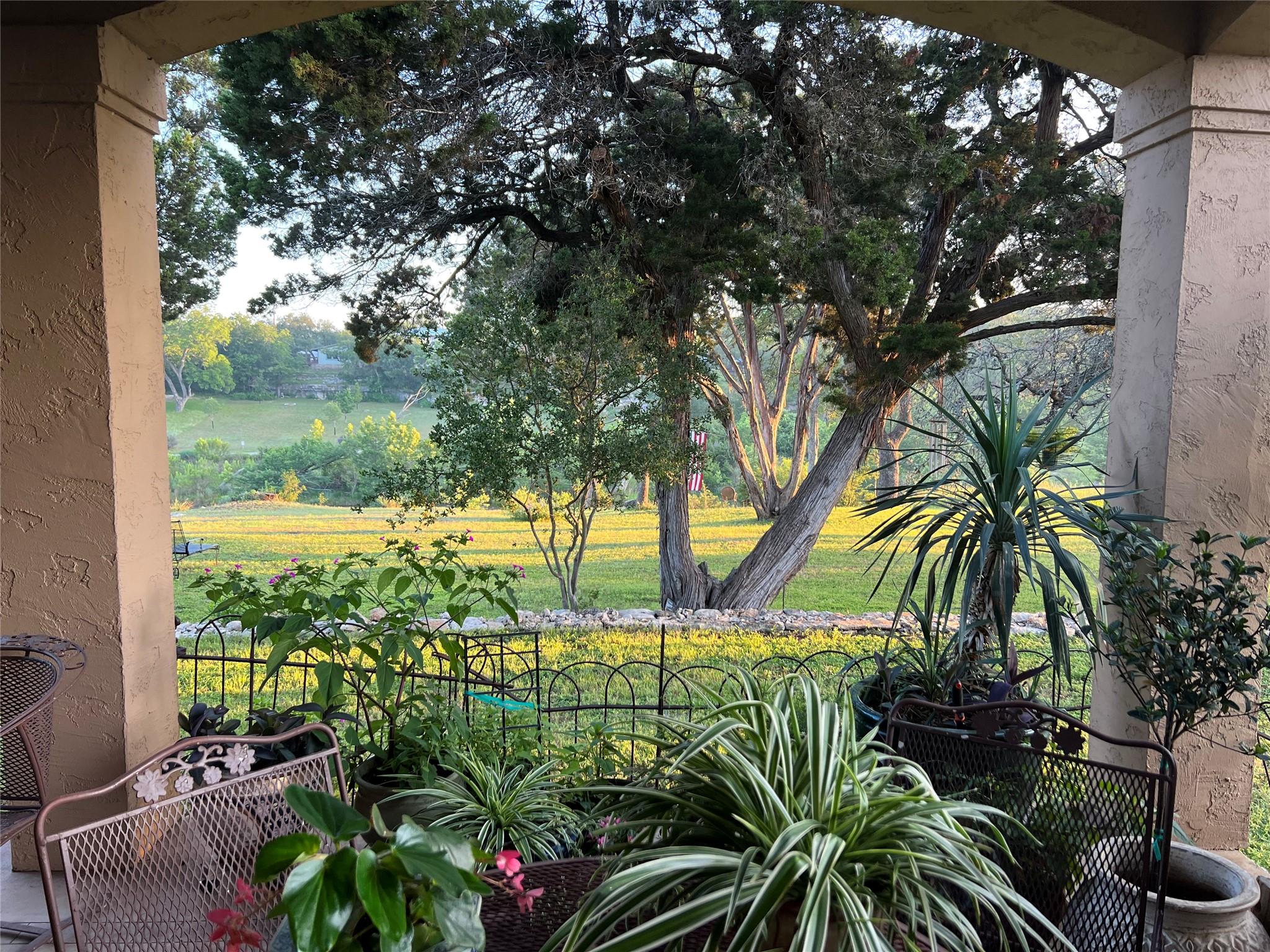 831 Southriver Rd, Wimberley, TX 78676