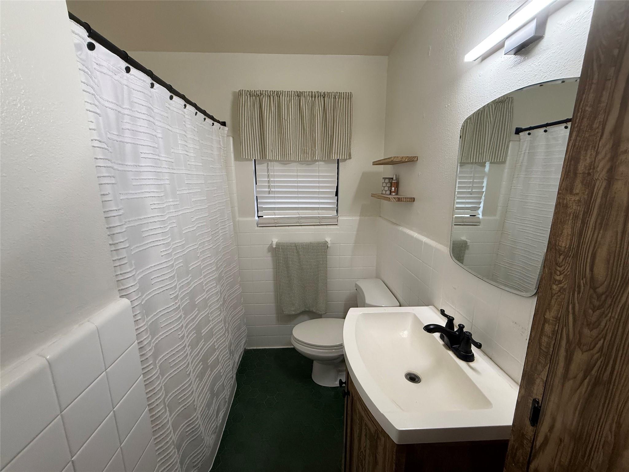 1404 Alcoa Ave, Rockdale, TX 76567