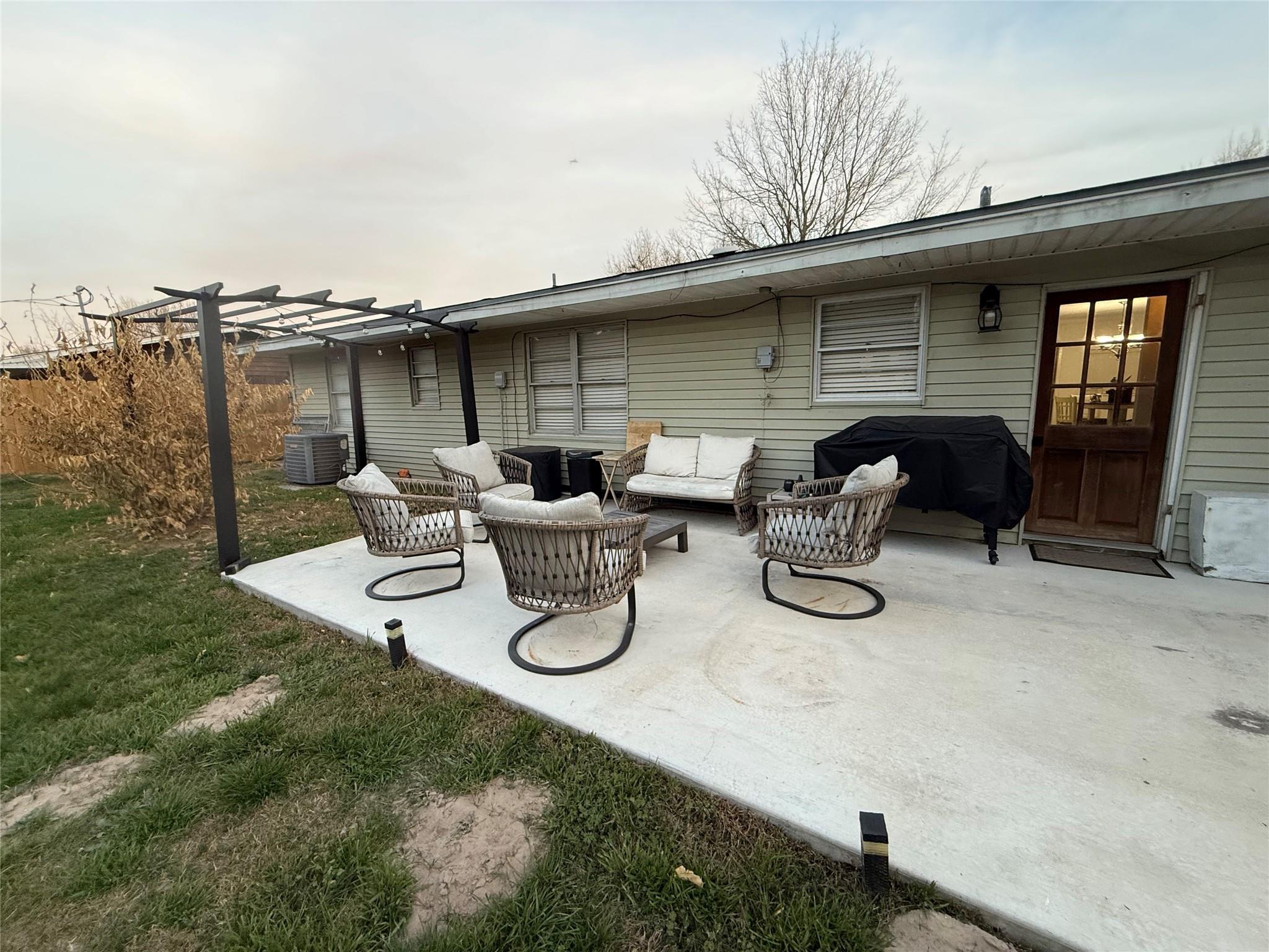 1404 Alcoa Ave, Rockdale, TX 76567