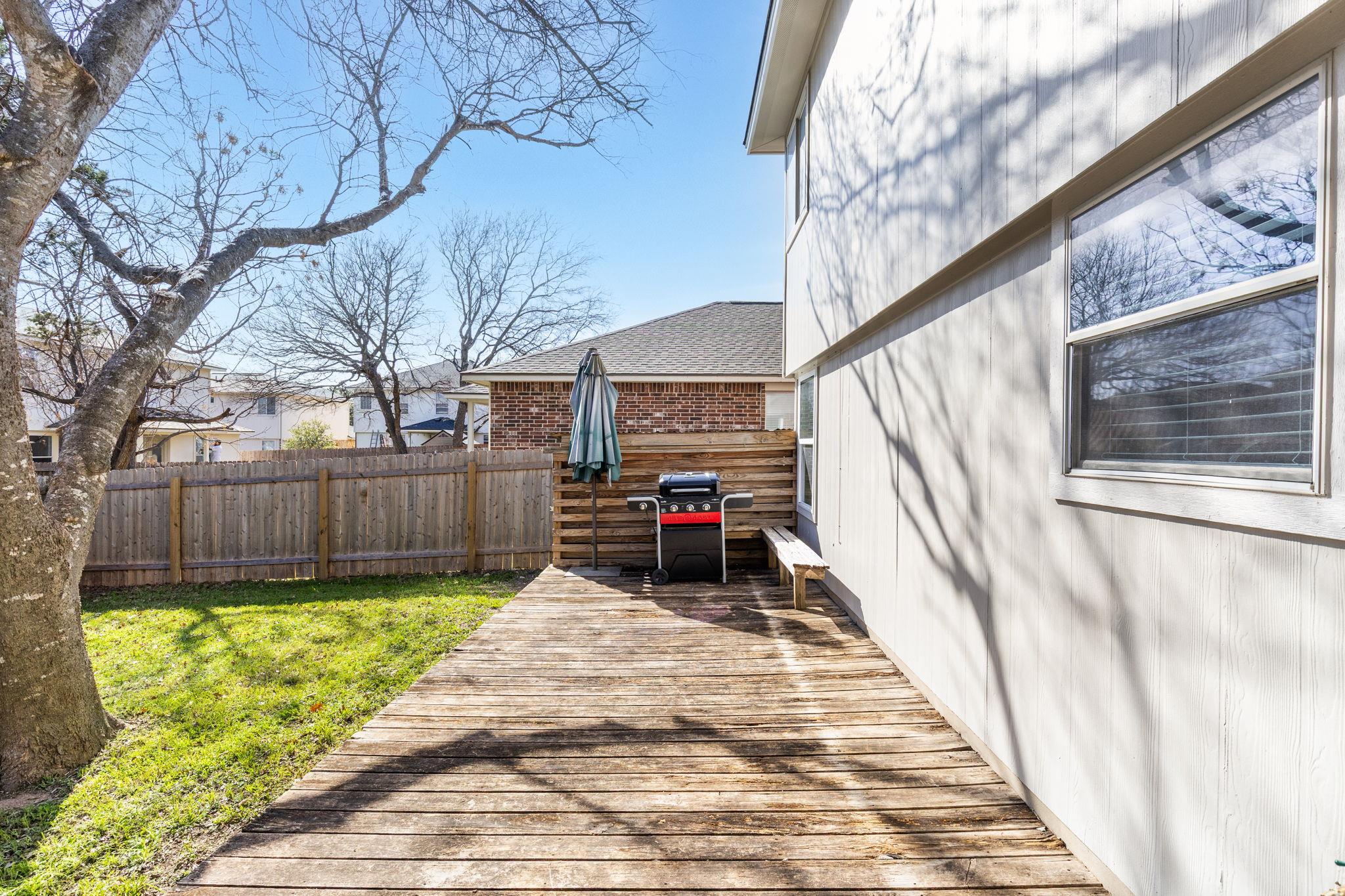 11116 Jim Thorpe Ln, Austin, TX 78748