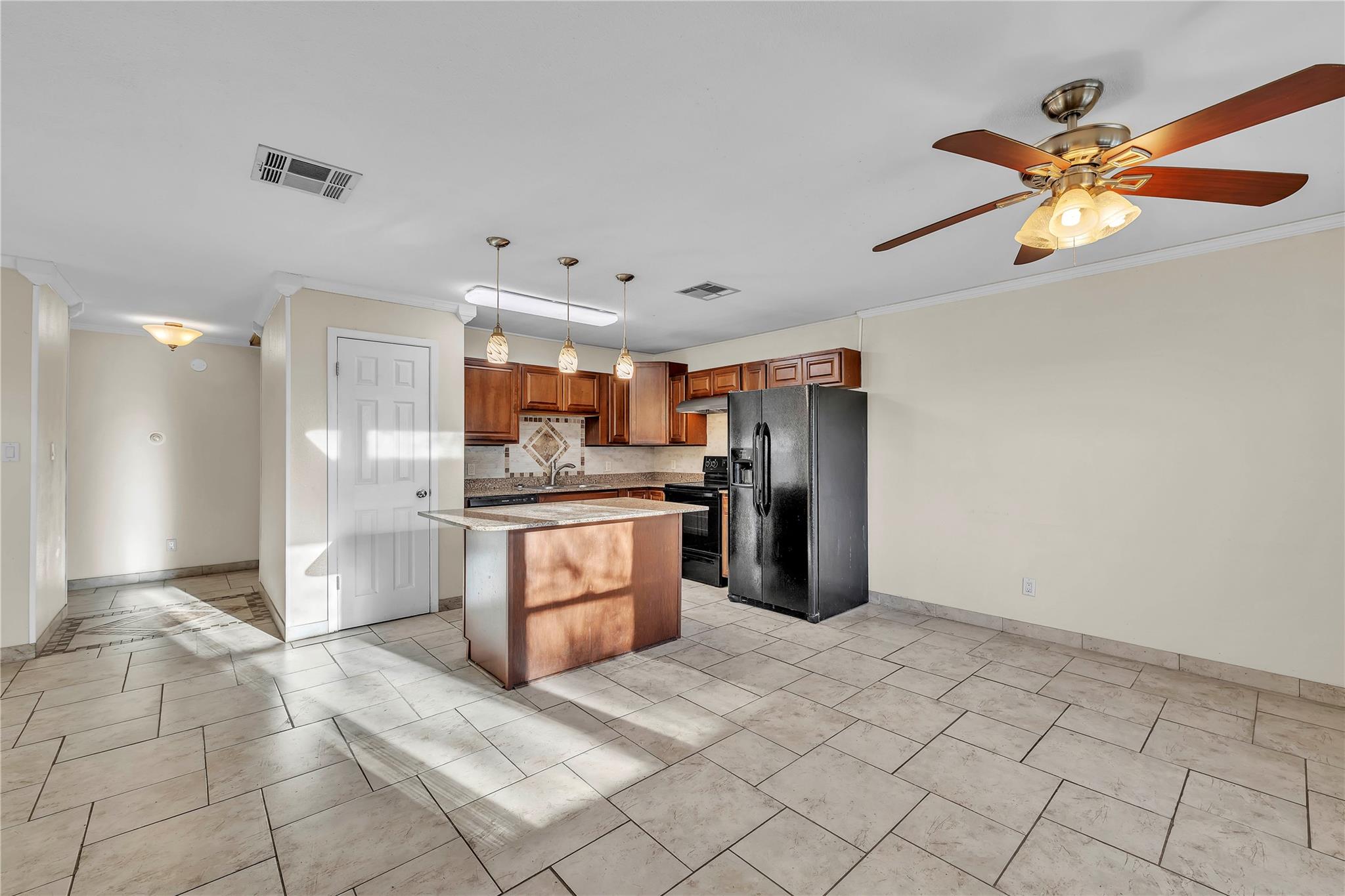 170 Interstate Dr # A, Buda, TX 78610