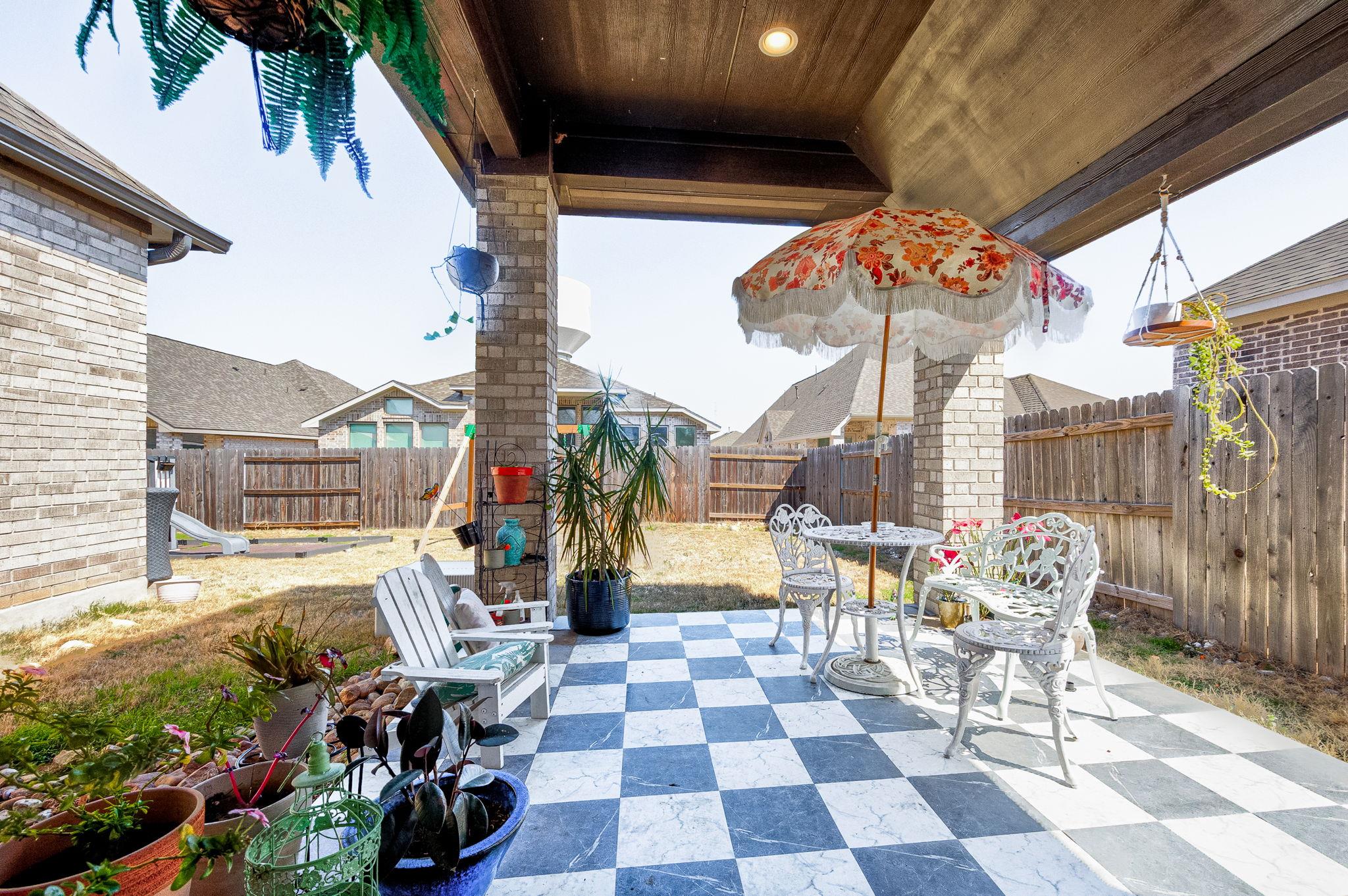 312 Jefferson Dr, Kyle, TX 78640