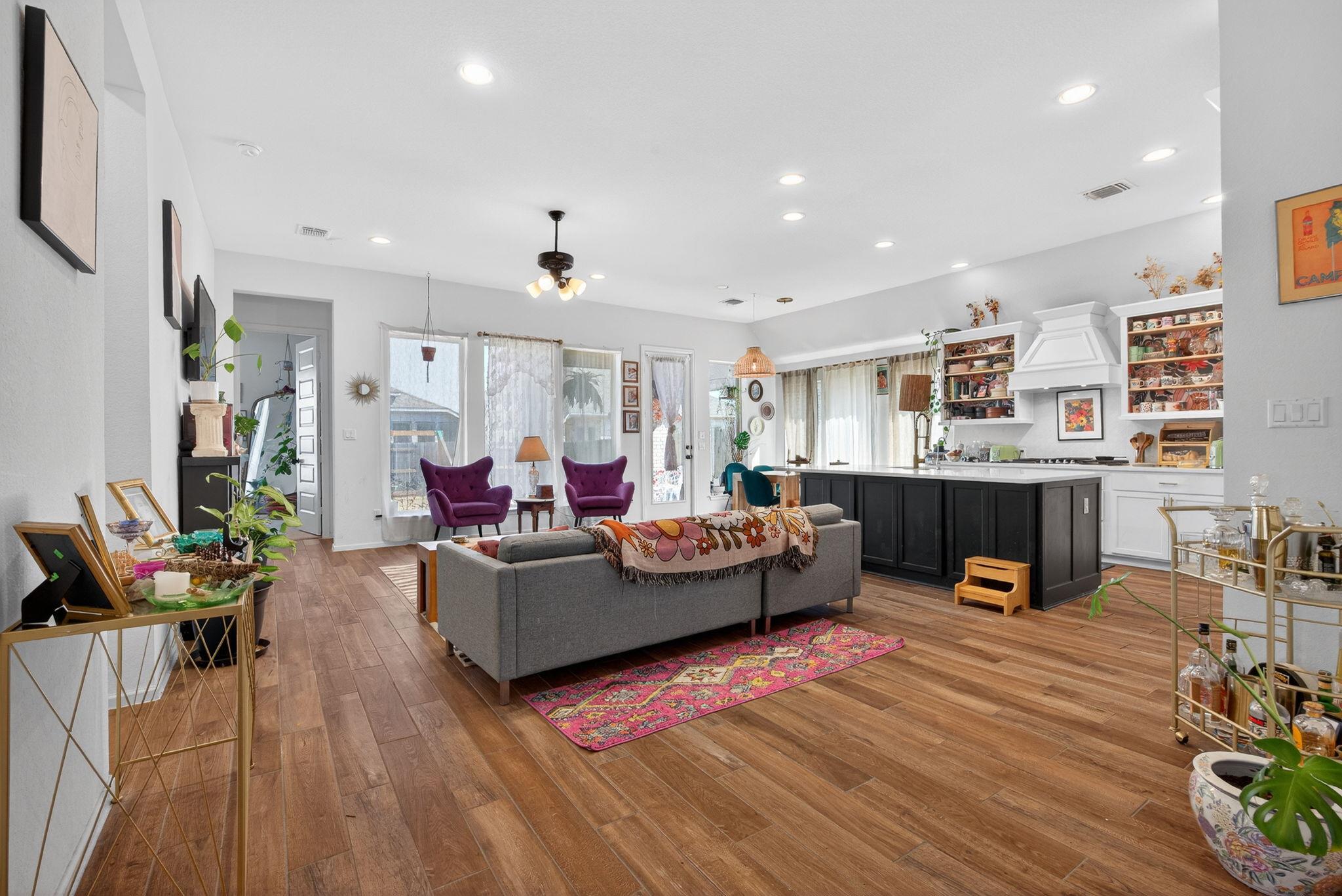 312 Jefferson Dr, Kyle, TX 78640