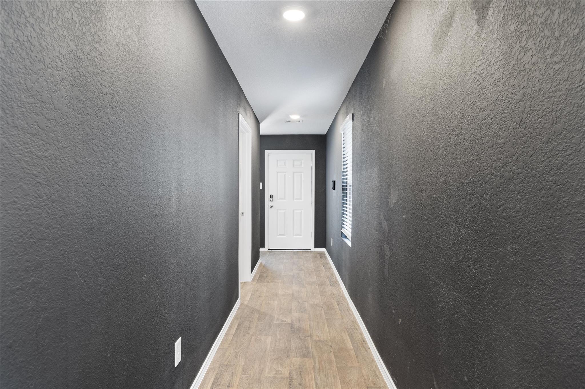 352 Sickle Loop, Uhland, TX 78640