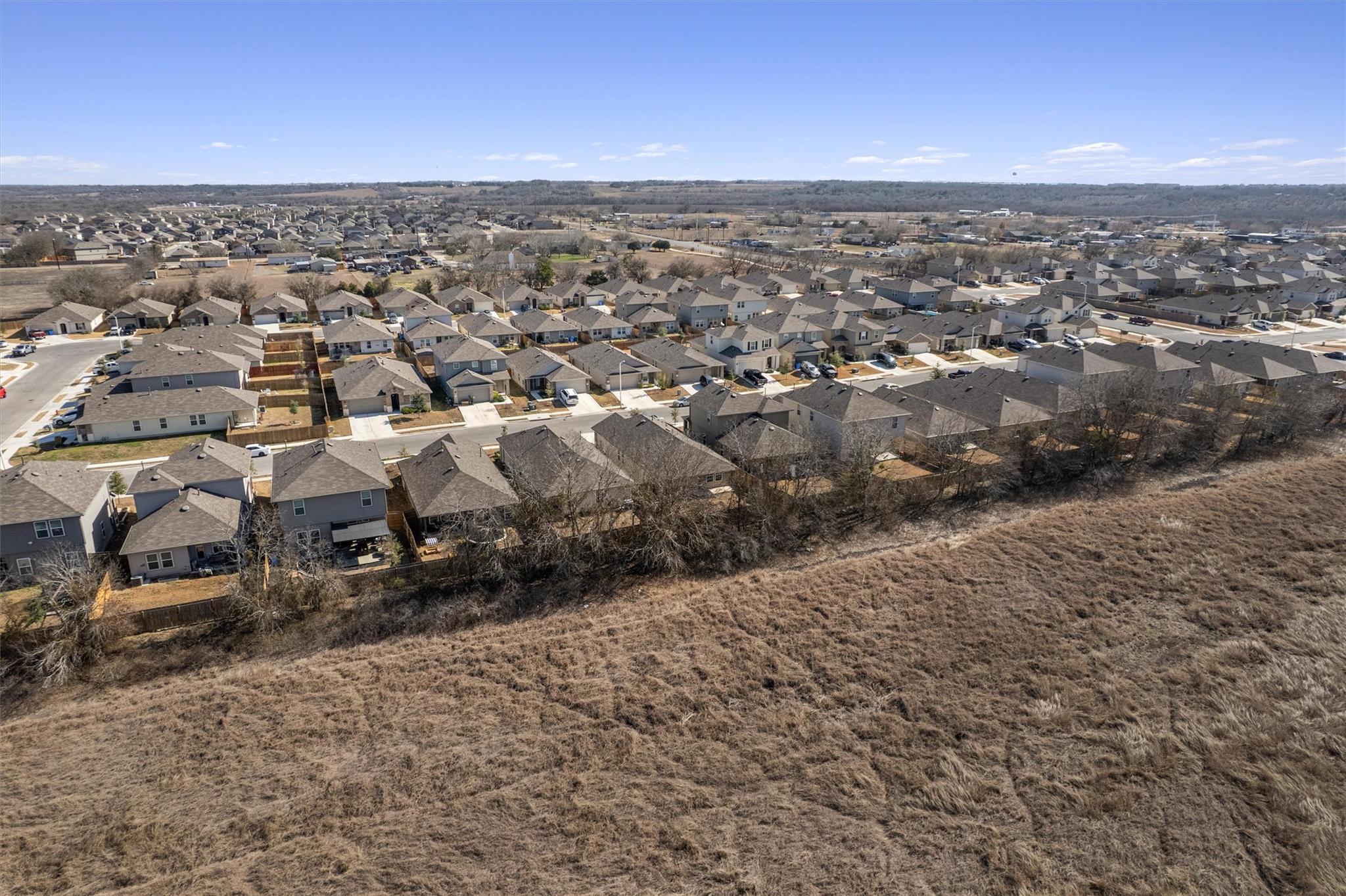 352 Sickle Loop, Uhland, TX 78640