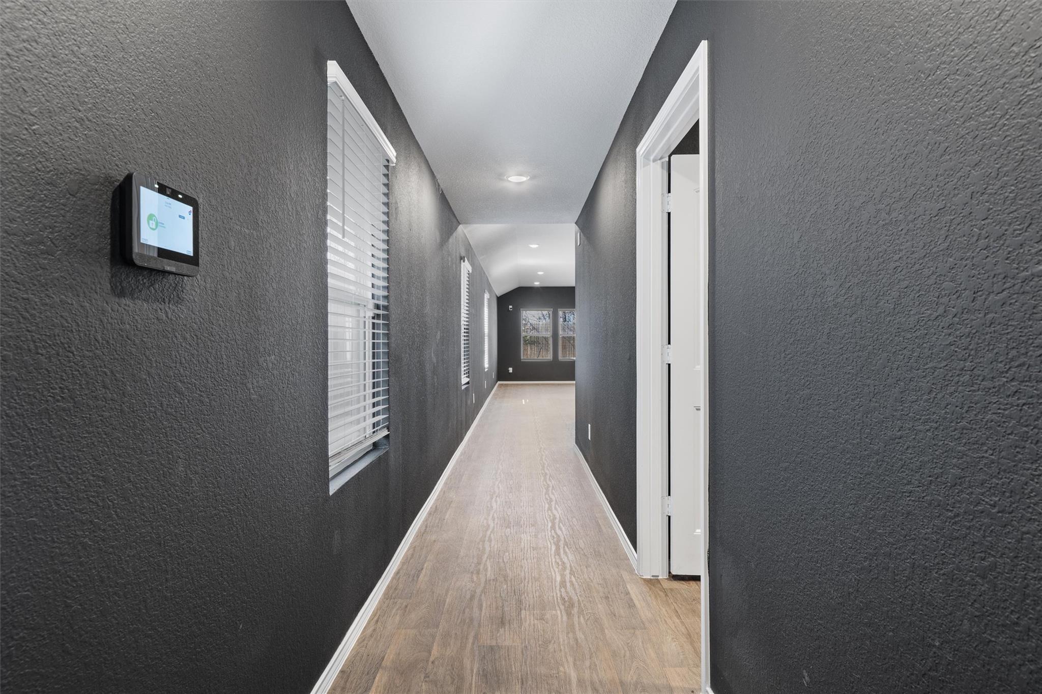 352 Sickle Loop, Uhland, TX 78640