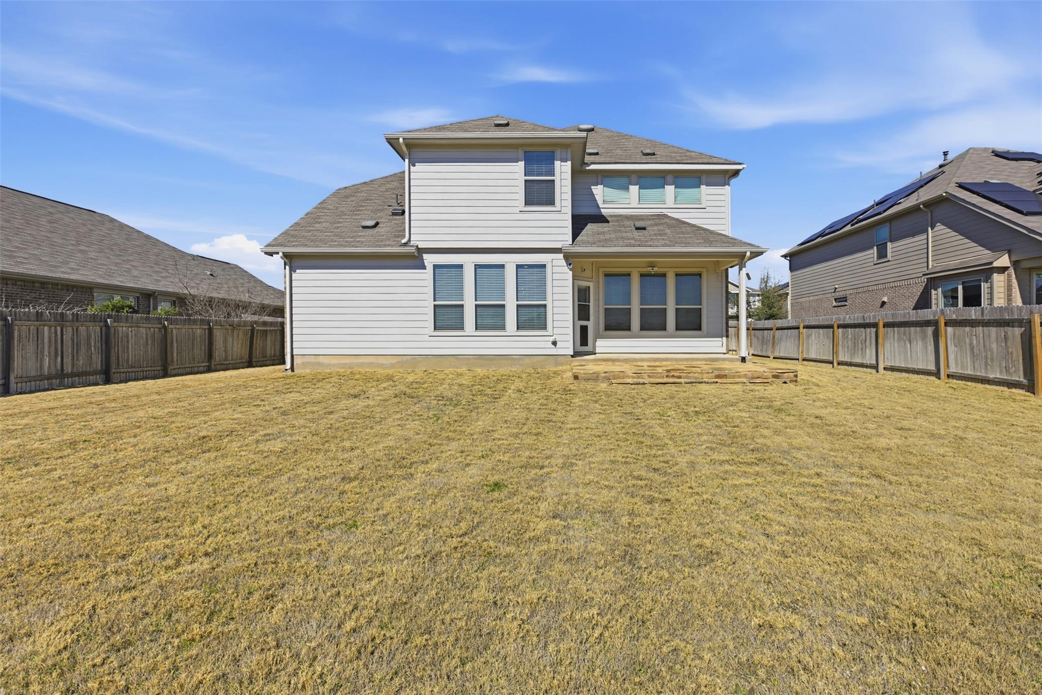 316 Clearlake Dr, Hutto, TX 78634