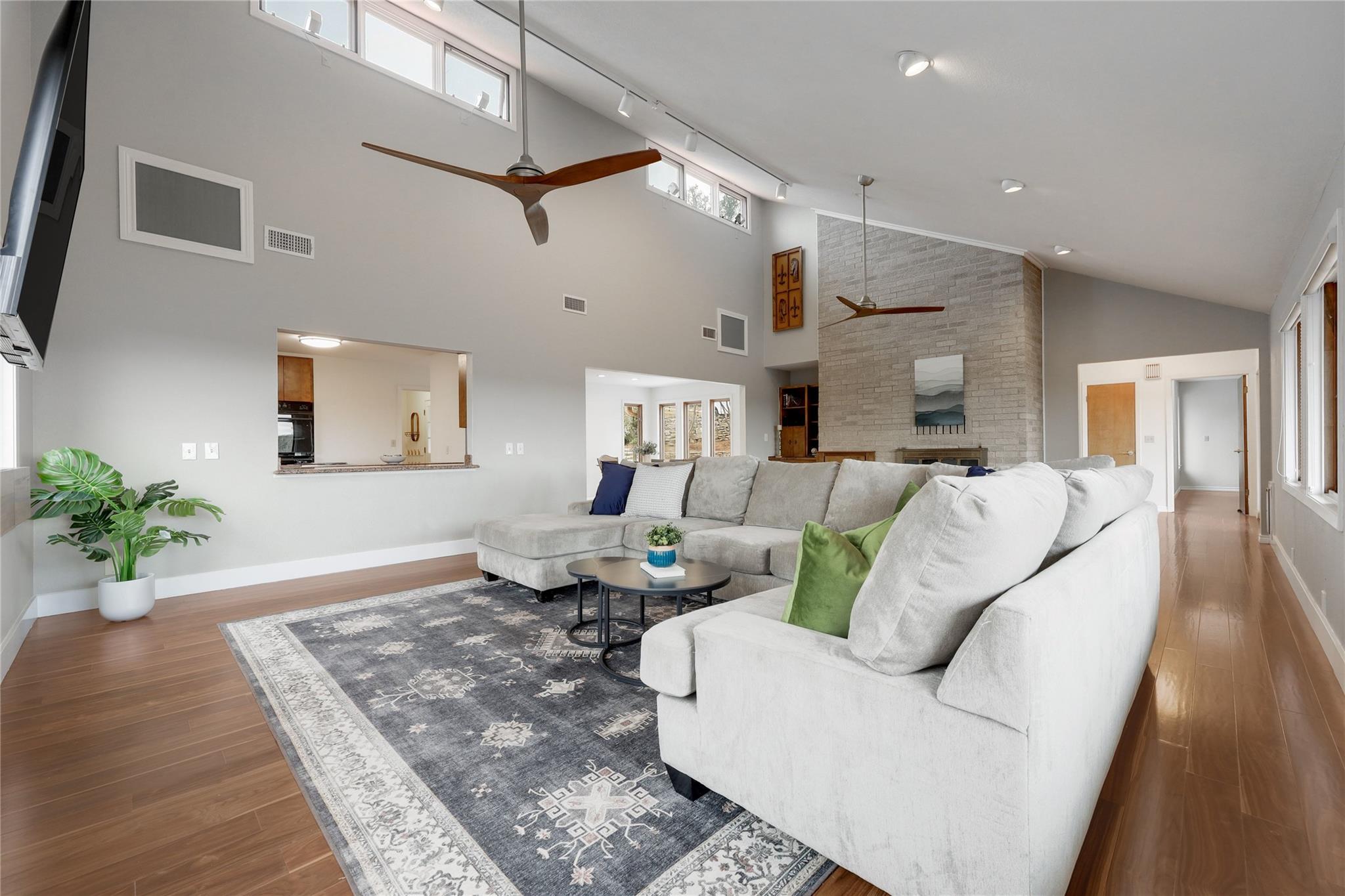 18205 Ridge Rd, Lago Vista, TX 78645