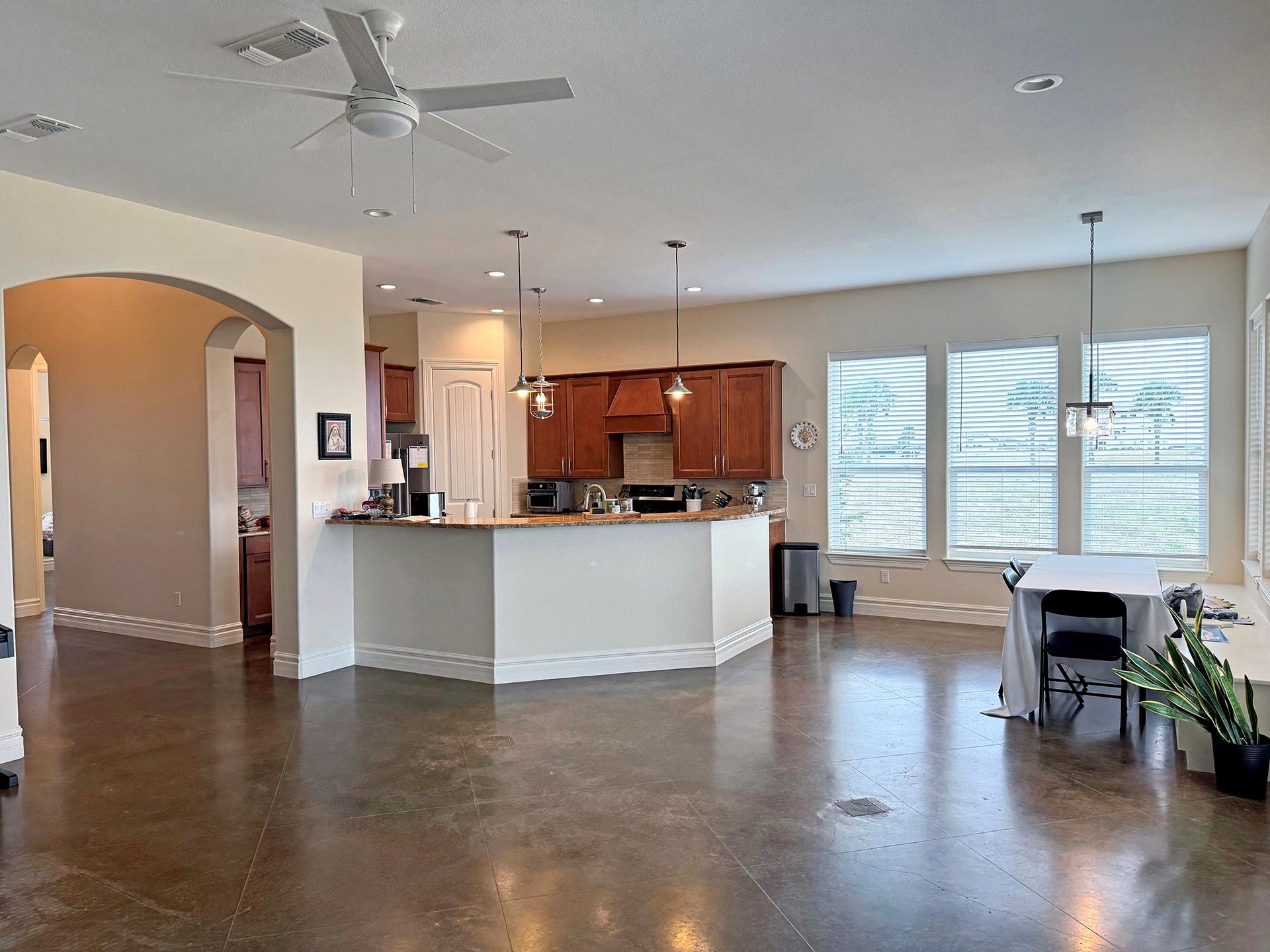 591 E Burgundy St, Port O'Connor, TX 77982