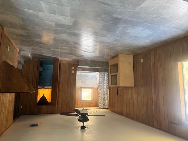 600 Pecan Ave, Luling, TX 78648