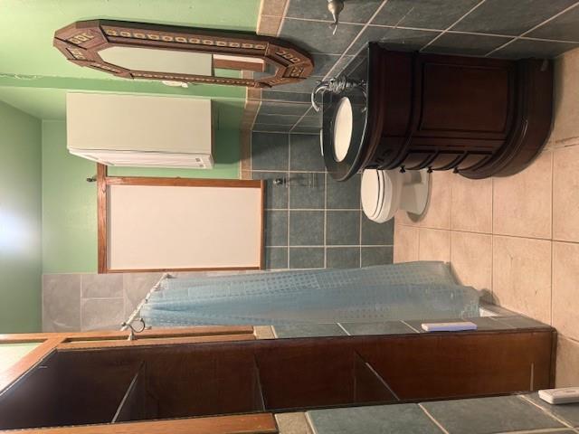 600 Pecan Ave, Luling, TX 78648