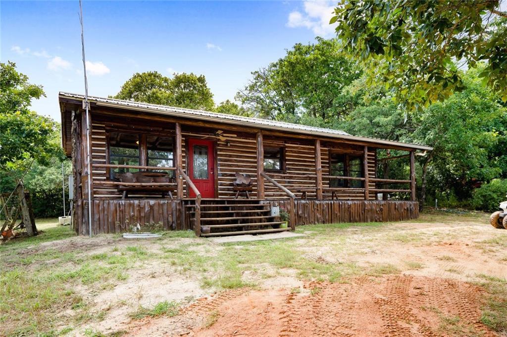 1043 Lewis Ln, Dale, TX 78616