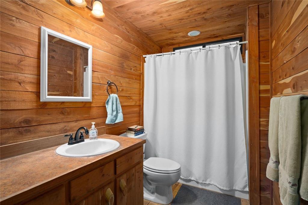 1043 Lewis Ln, Dale, TX 78616