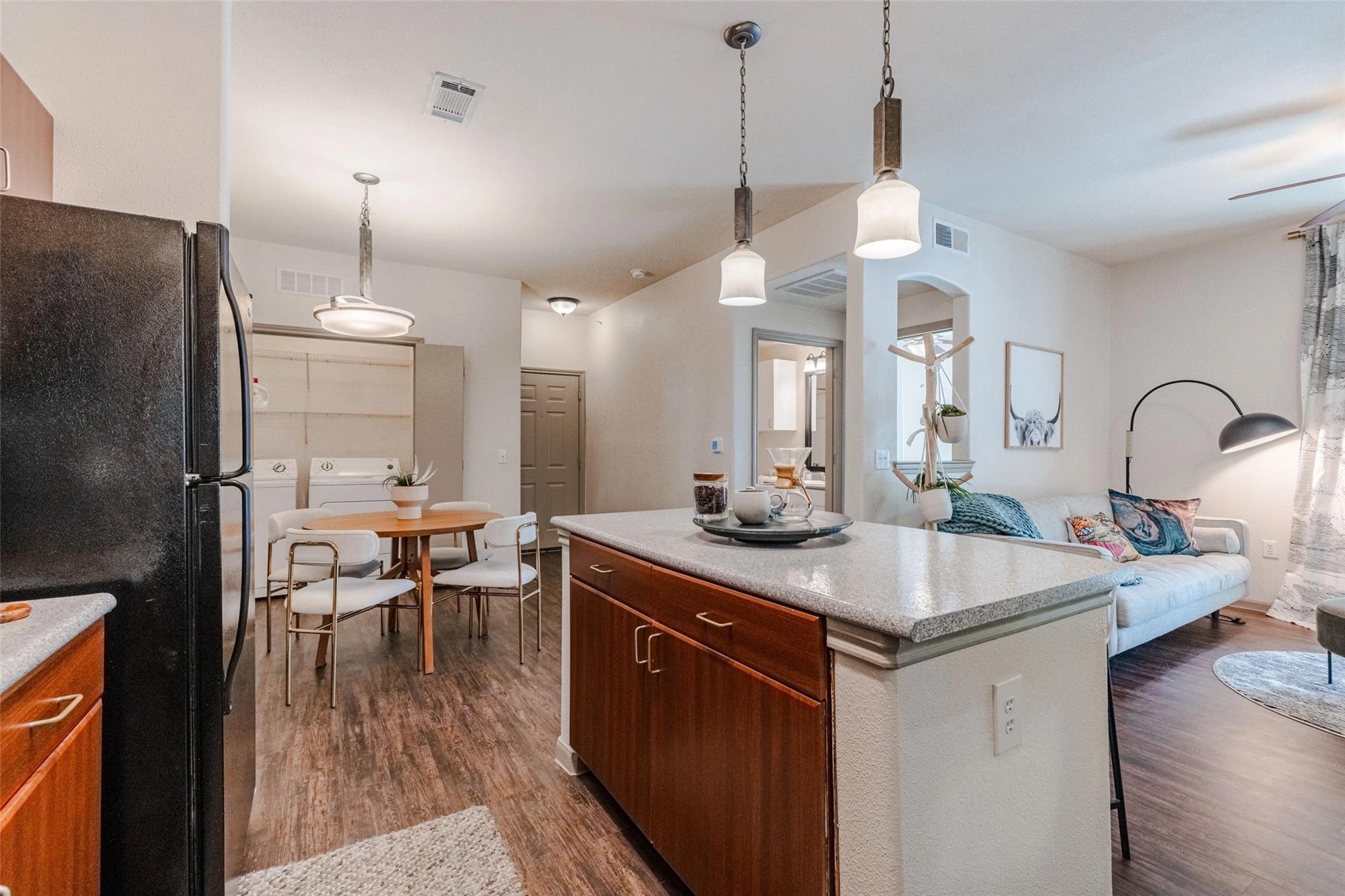 12800 Center Lake Dr # 00531, Austin, TX 78753