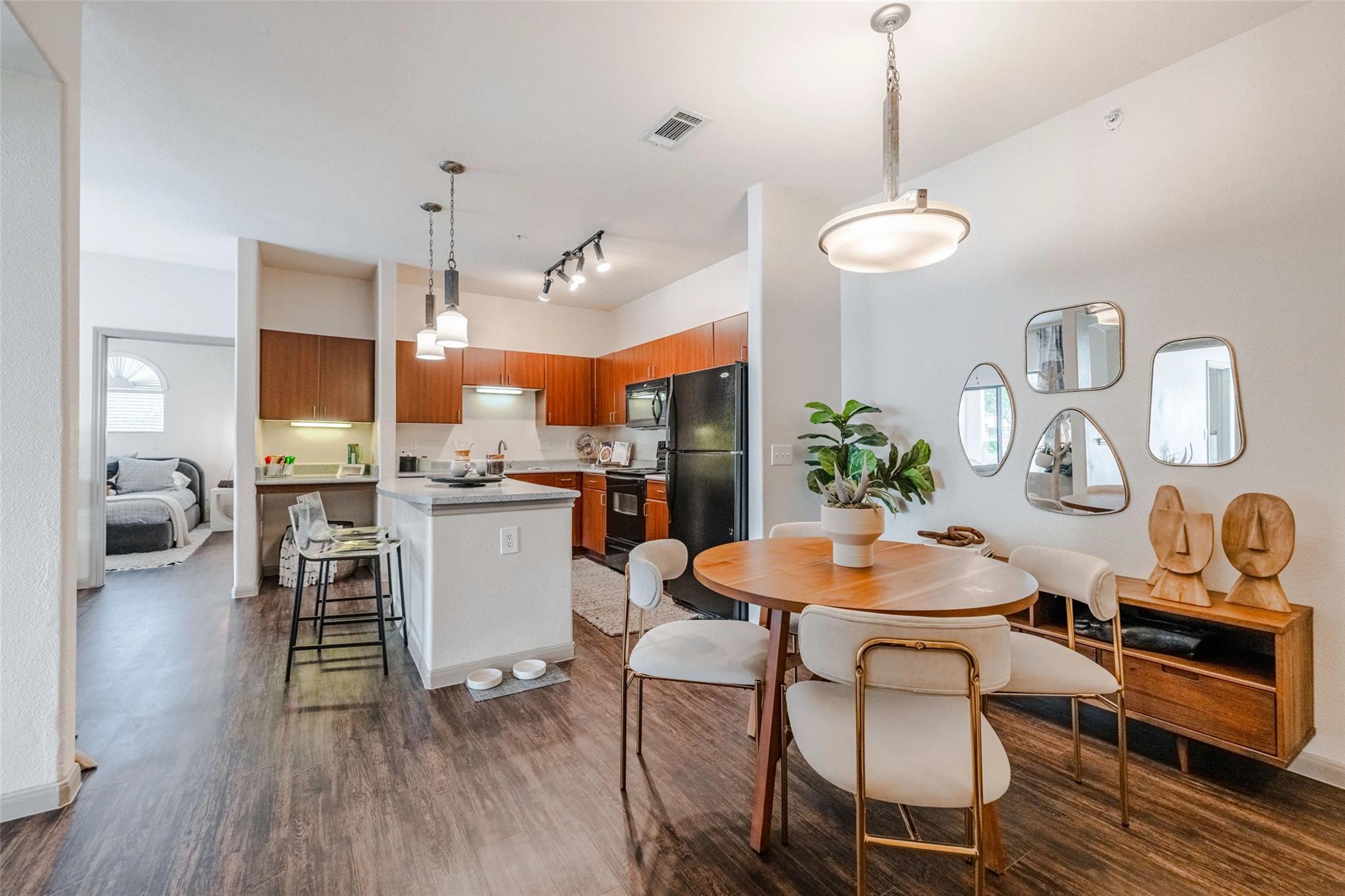 12800 Center Lake Dr # 00531, Austin, TX 78753