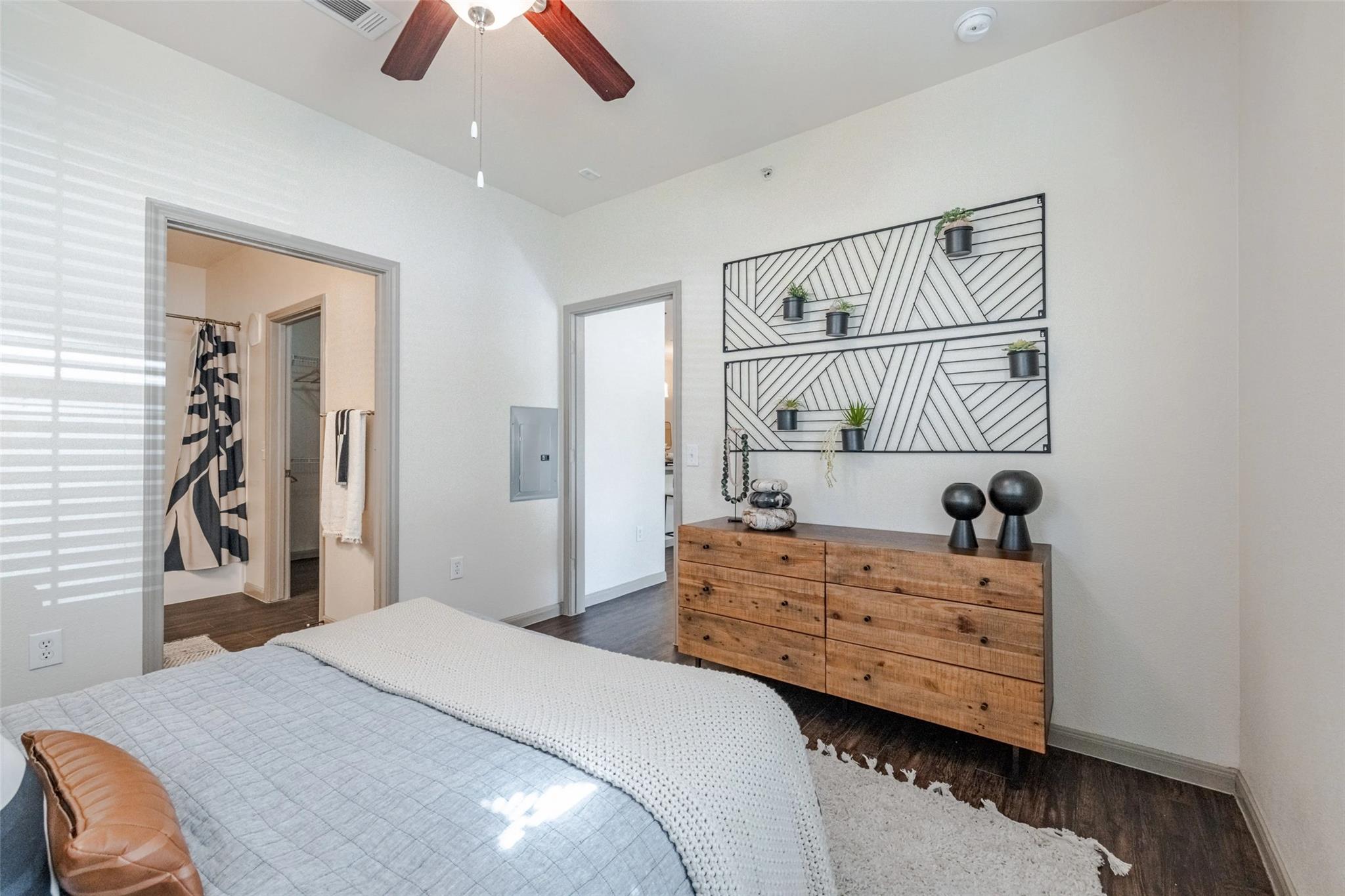 12800 Center Lake Dr # 00531, Austin, TX 78753