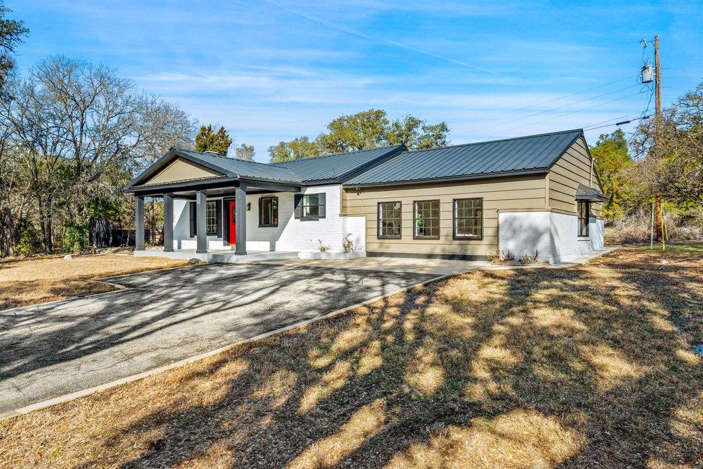 234 Woodcreek Dr, Wimberley, TX 78676