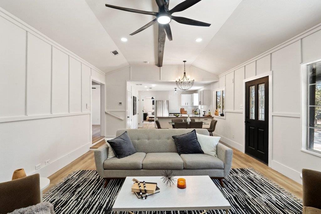 234 Woodcreek Dr, Wimberley, TX 78676