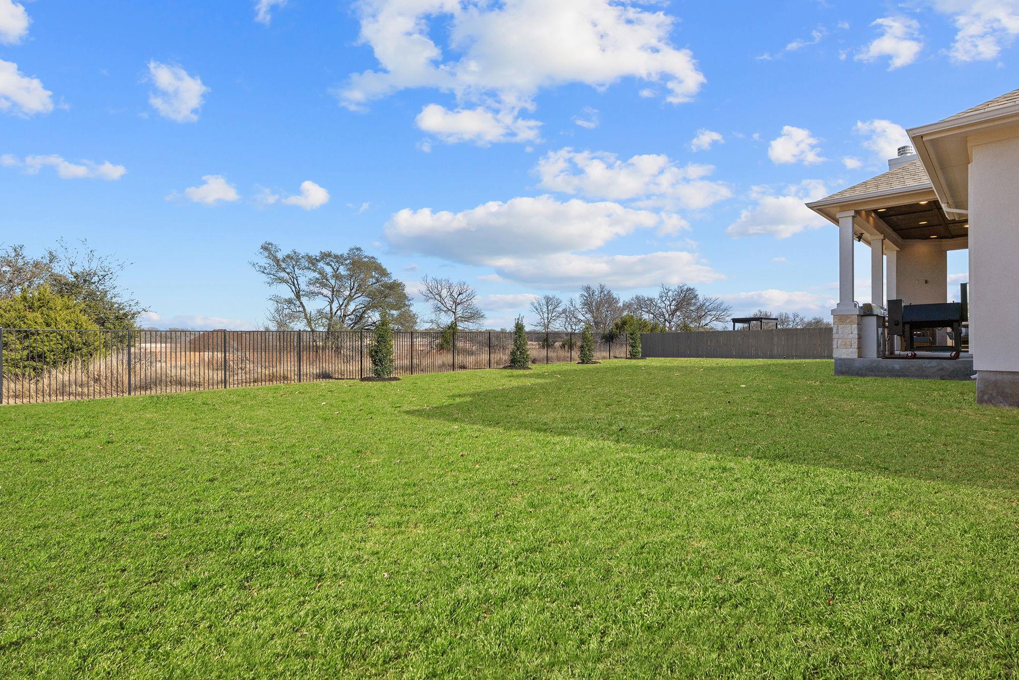 208 Rosetta Loop, Liberty Hill, TX 78642