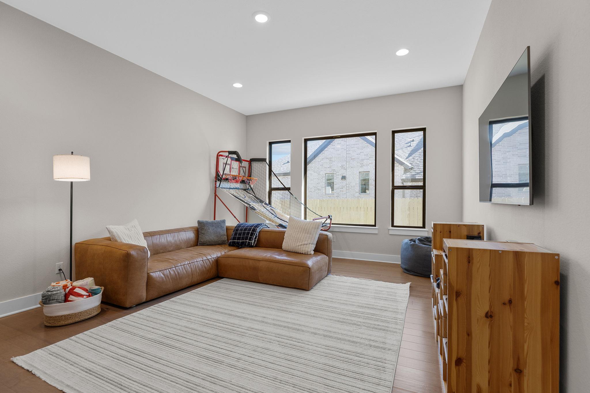 208 Rosetta Loop, Liberty Hill, TX 78642