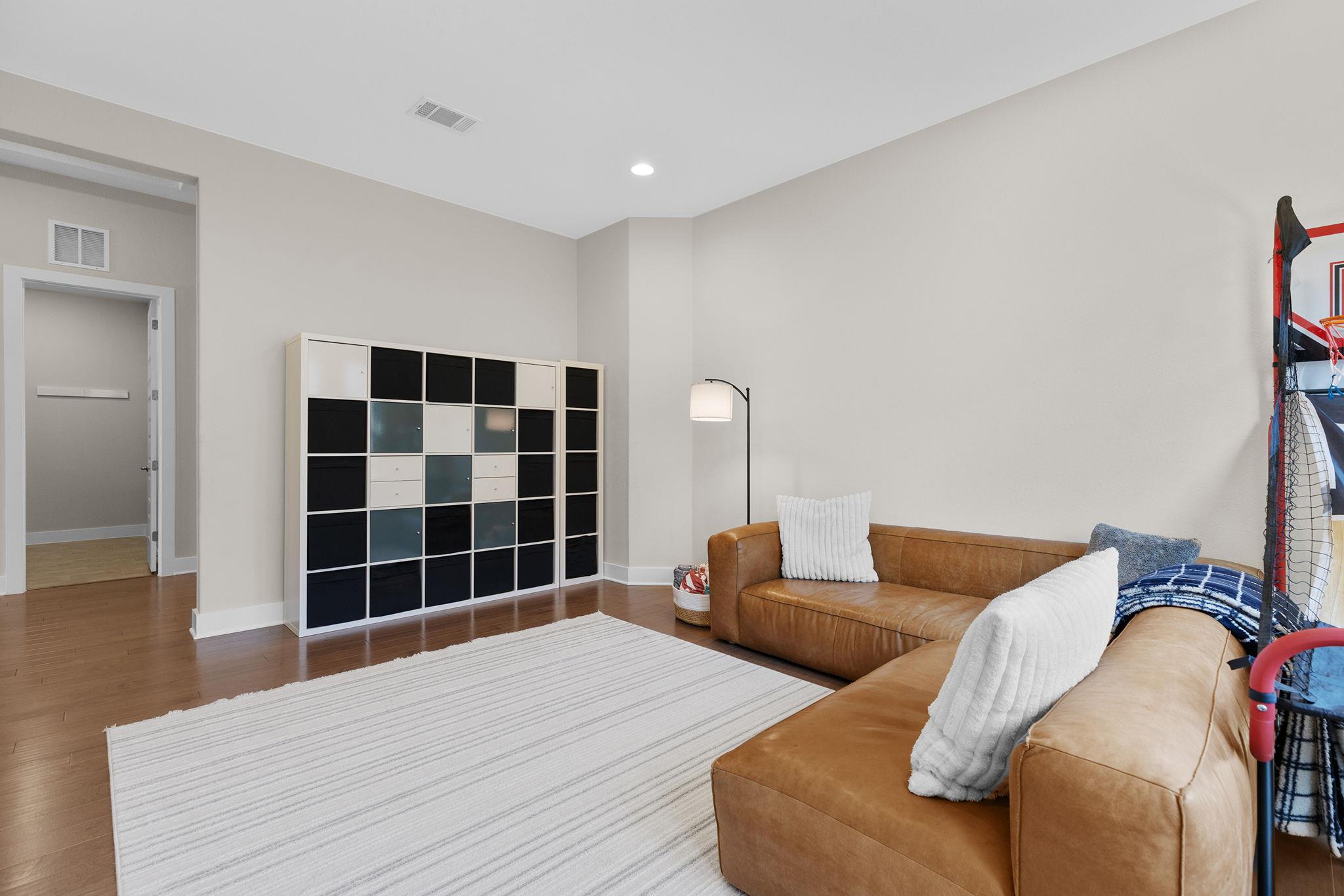 208 Rosetta Loop, Liberty Hill, TX 78642