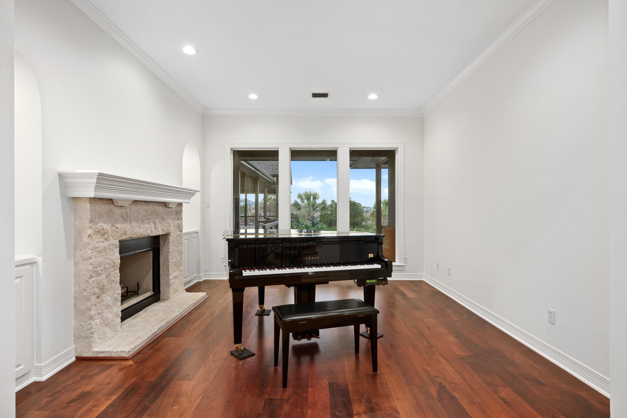 600 N River Hills Rd, Austin, TX 78733