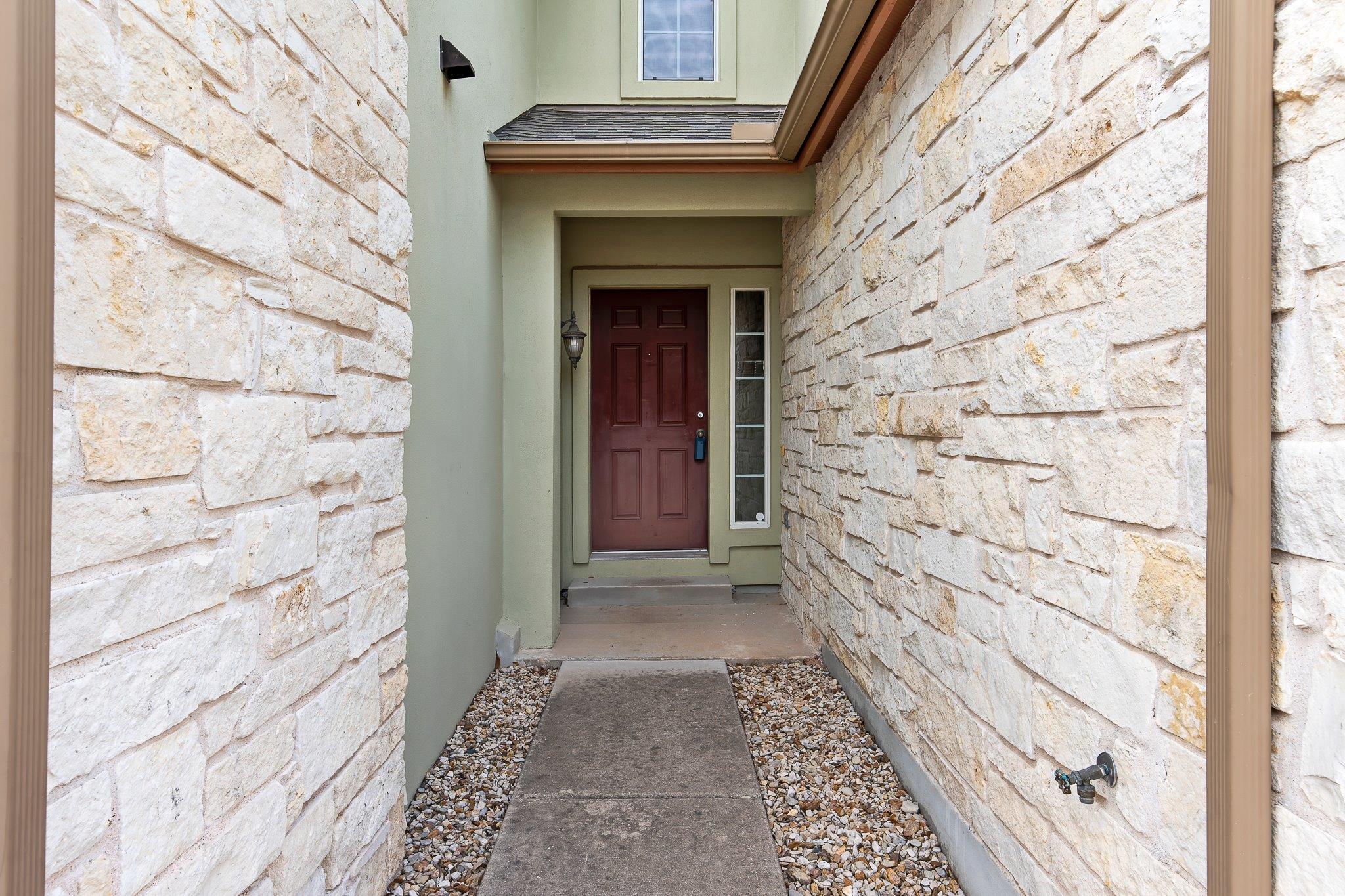 2410 Great Oaks Dr # 202, Round Rock, TX 78681